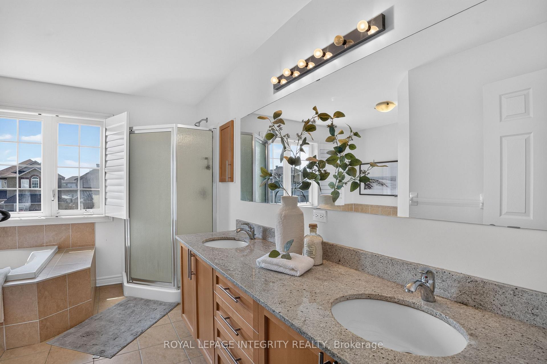 Photo 16 of 275 Kiwanis Court, Ottawa, Hunt Club Park/Greenboro — HOMEH