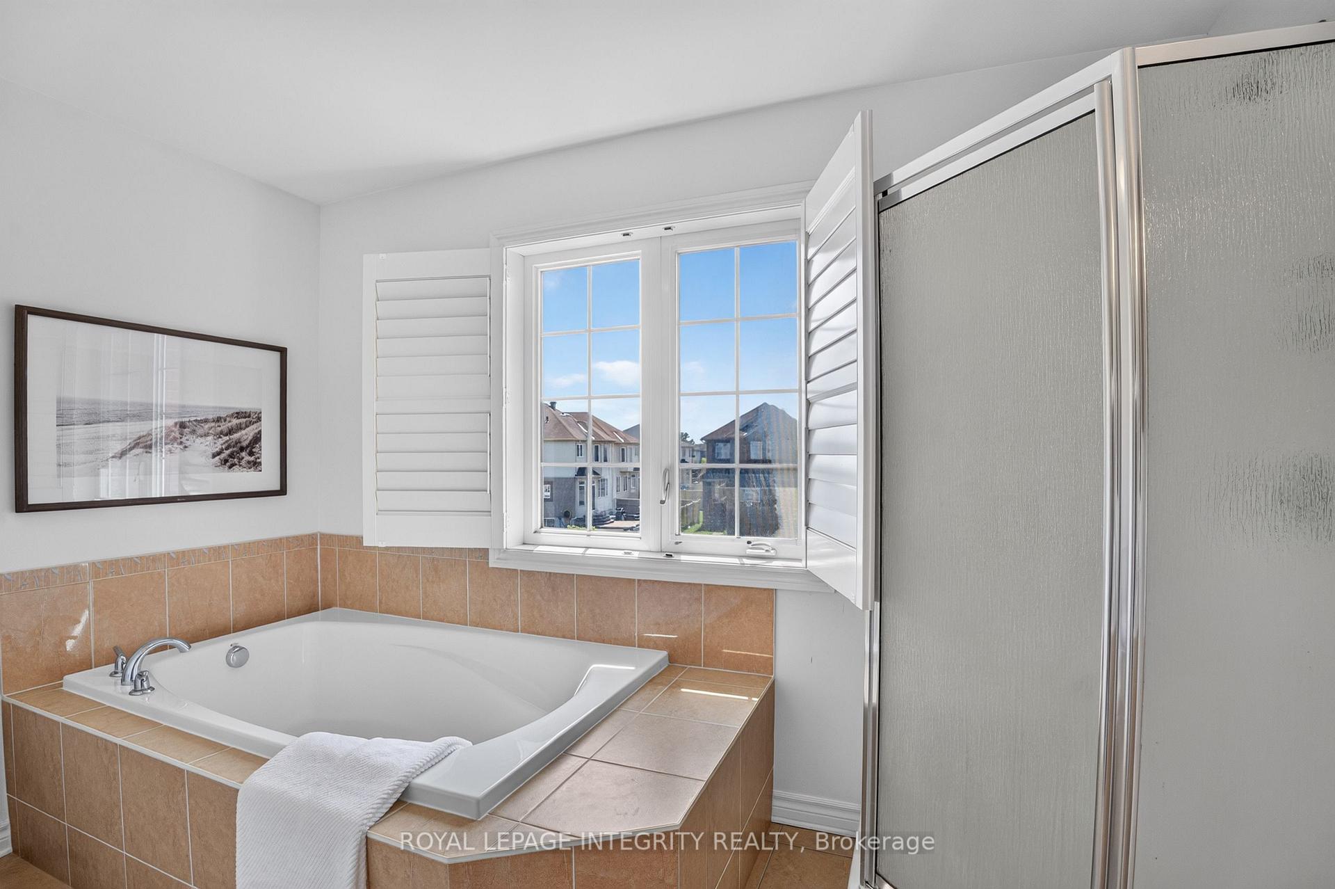 Photo 17 of 275 Kiwanis Court, Ottawa, Hunt Club Park/Greenboro — HOMEH