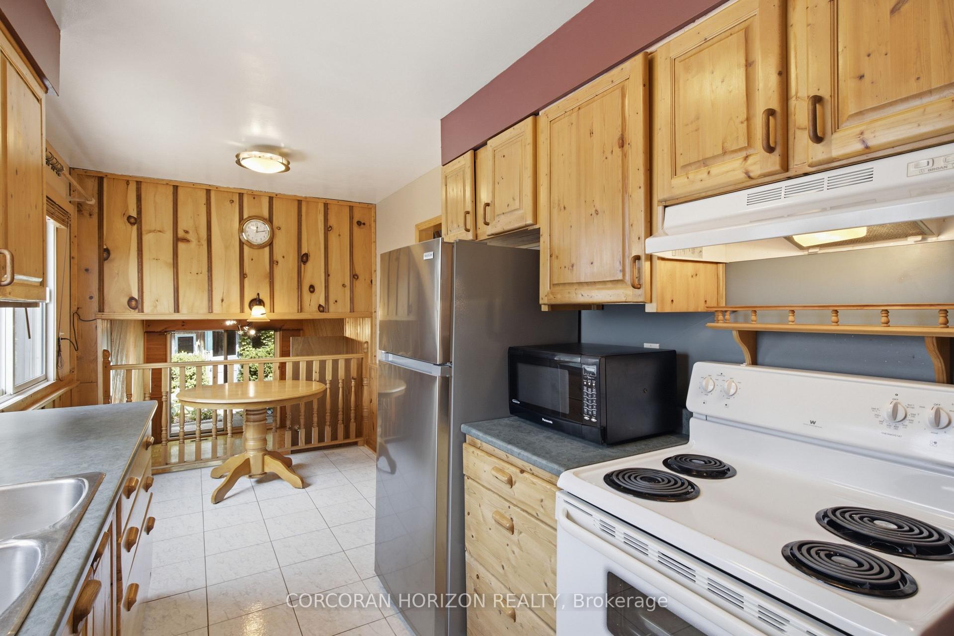 Photo 9 of 90 Halifax Drive, Kitchener, Grand River North — HOMEH