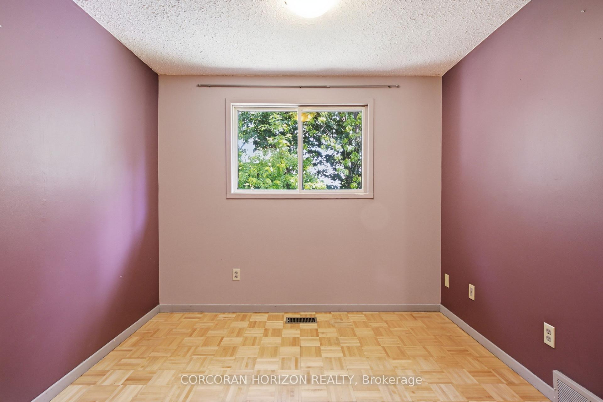 Photo 14 of 90 Halifax Drive, Kitchener, Grand River North — HOMEH