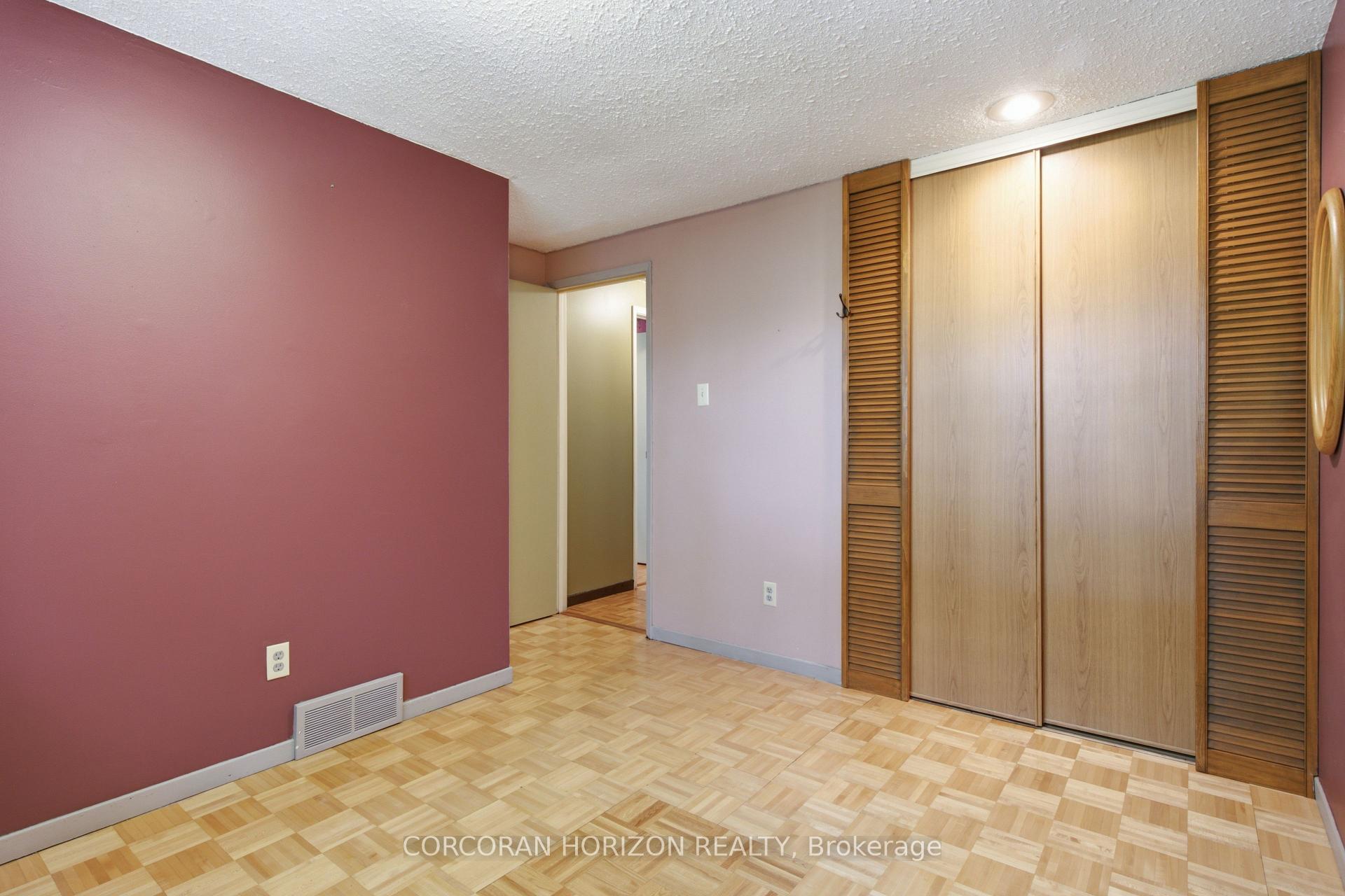 Photo 15 of 90 Halifax Drive, Kitchener, Grand River North — HOMEH
