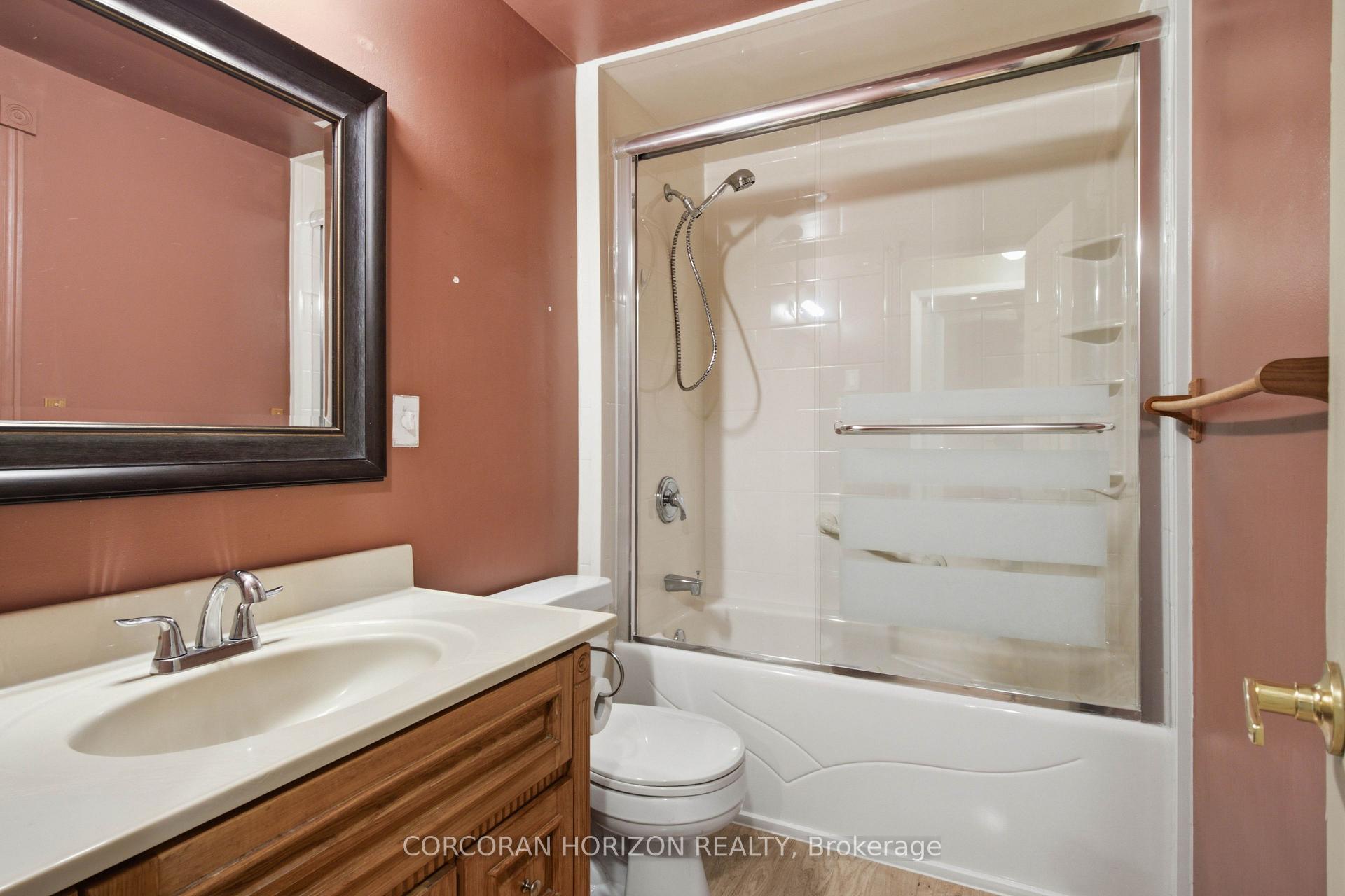 Photo 16 of 90 Halifax Drive, Kitchener, Grand River North — HOMEH