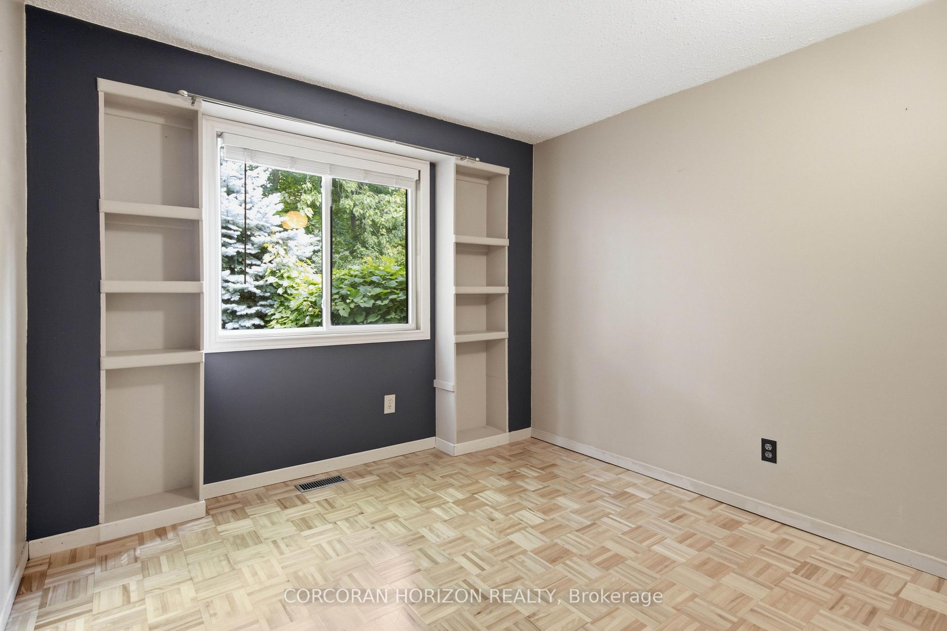 Photo 17 of 90 Halifax Drive, Kitchener, Grand River North — HOMEH