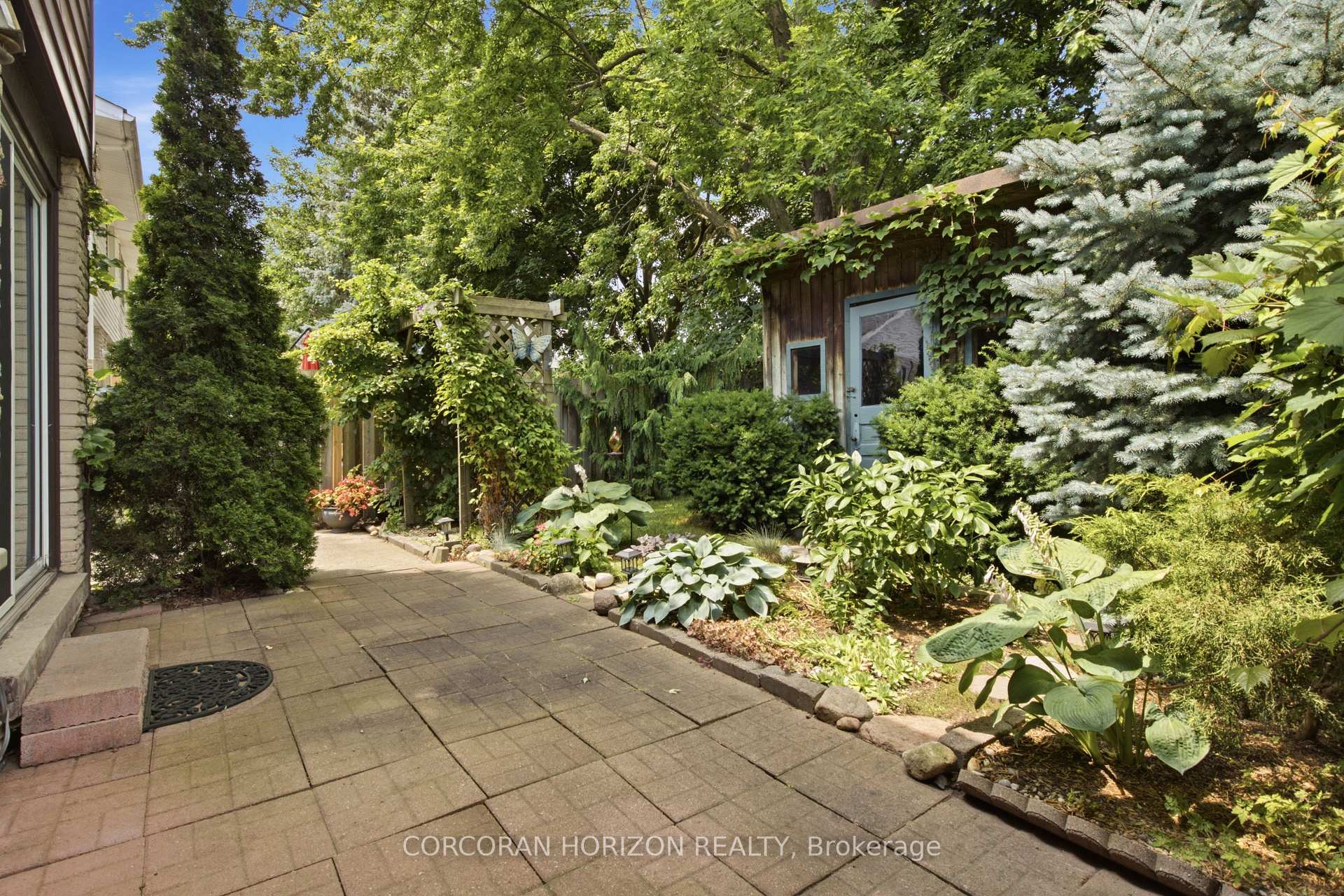 Photo 25 of 90 Halifax Drive, Kitchener, Grand River North — HOMEH
