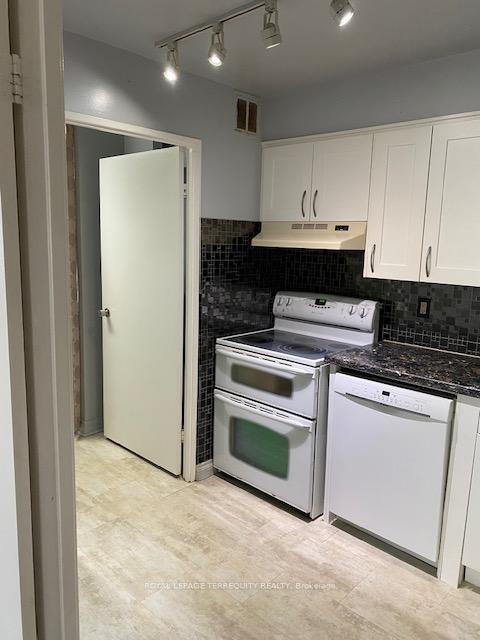 Photo 11 of Unit 604, 50 Elm Drive E, Mississauga, Mississauga Valleys — HOMEH