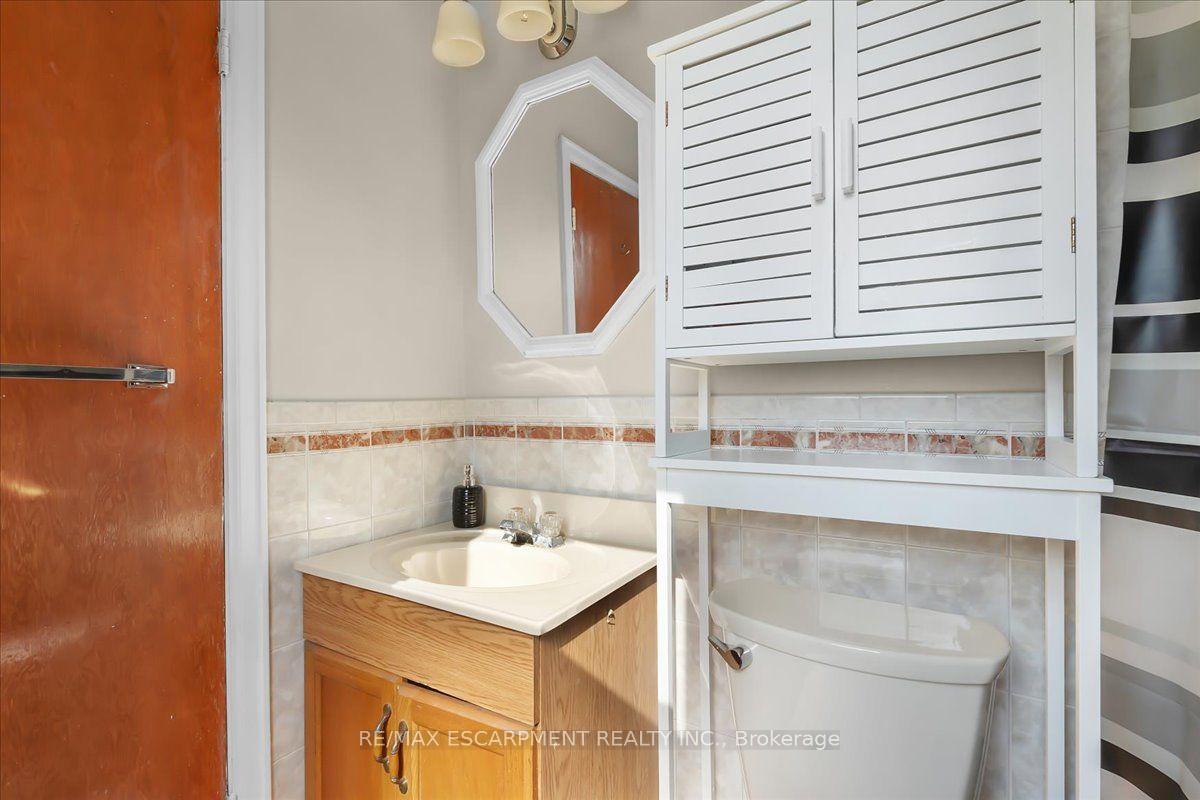 Photo 8 of 128 East 39th Street, Hamilton, Raleigh — HOMEH