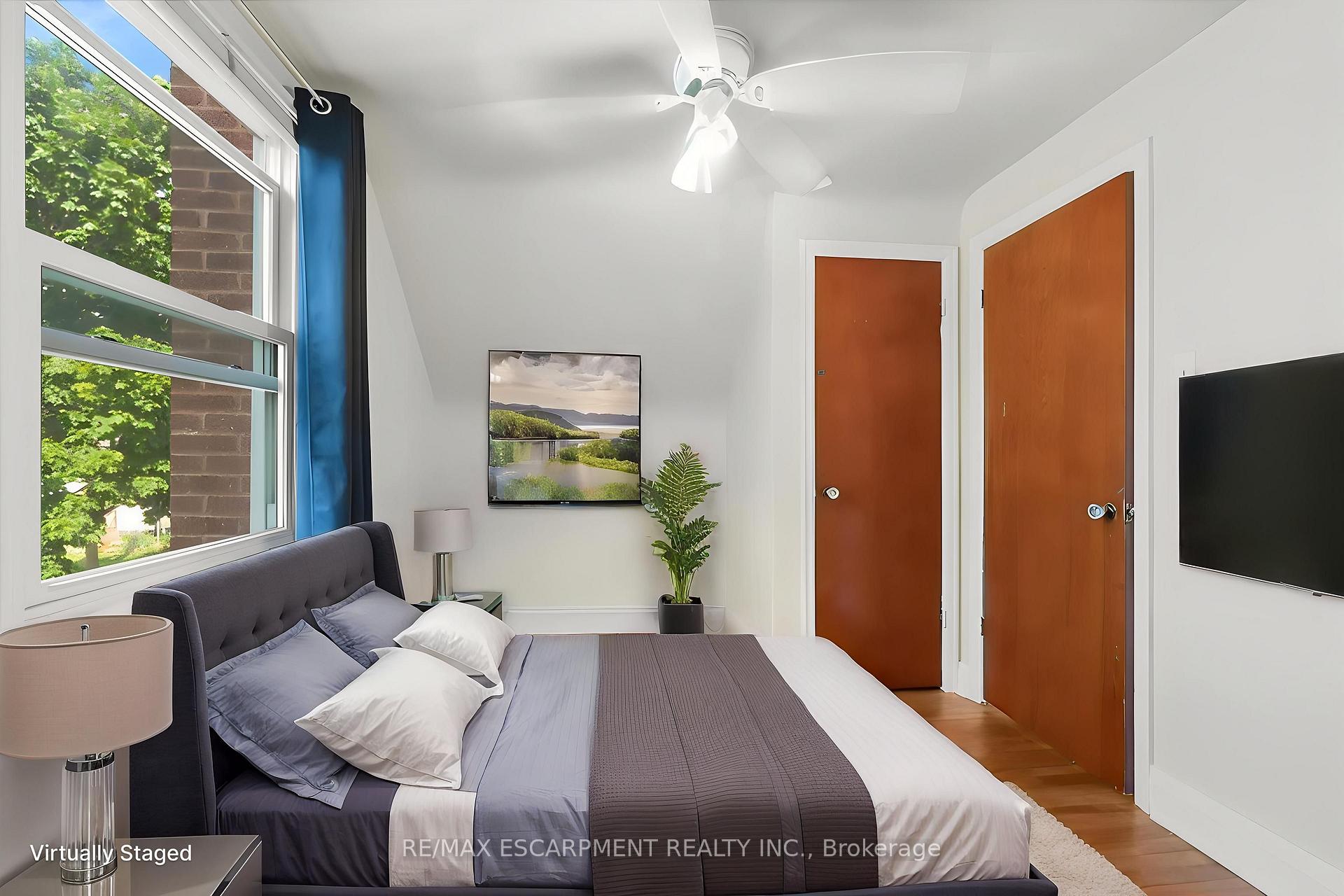 Photo 10 of 128 East 39th Street, Hamilton, Raleigh — HOMEH