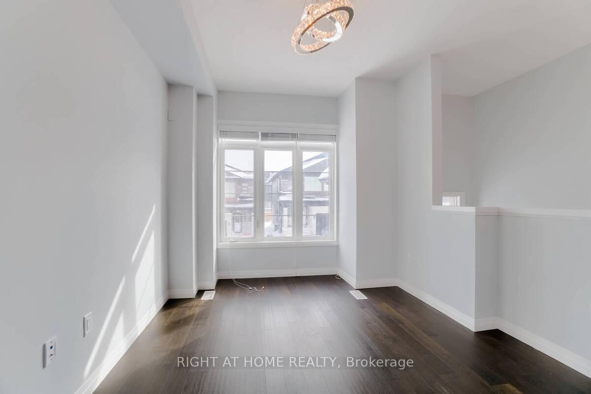 Photo 6 of Unit 63, 30 Times Square Boulevard, Hamilton, Stoney Creek — HOMEH