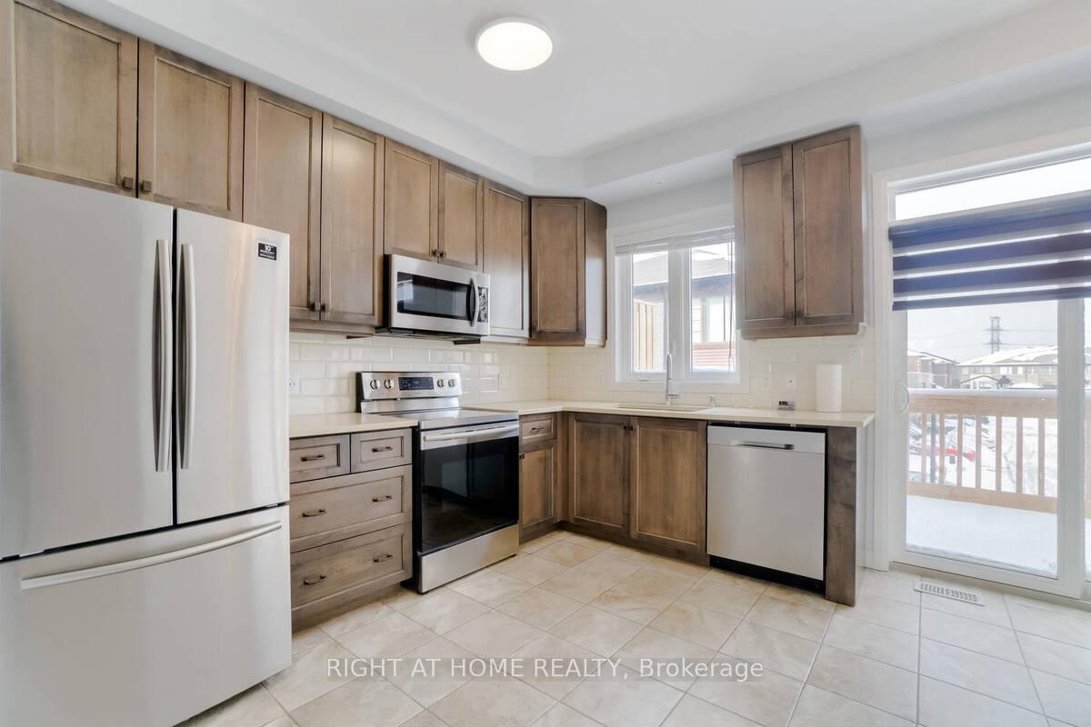 Photo 7 of Unit 63, 30 Times Square Boulevard, Hamilton, Stoney Creek — HOMEH