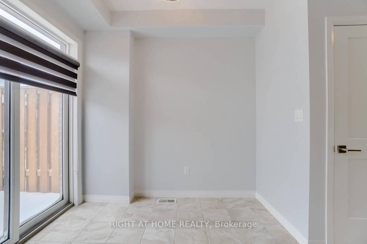 Photo 11 of Unit 63, 30 Times Square Boulevard, Hamilton, Stoney Creek — HOMEH
