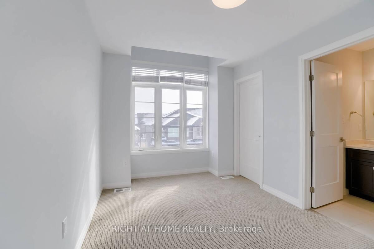 Photo 17 of Unit 63, 30 Times Square Boulevard, Hamilton, Stoney Creek — HOMEH