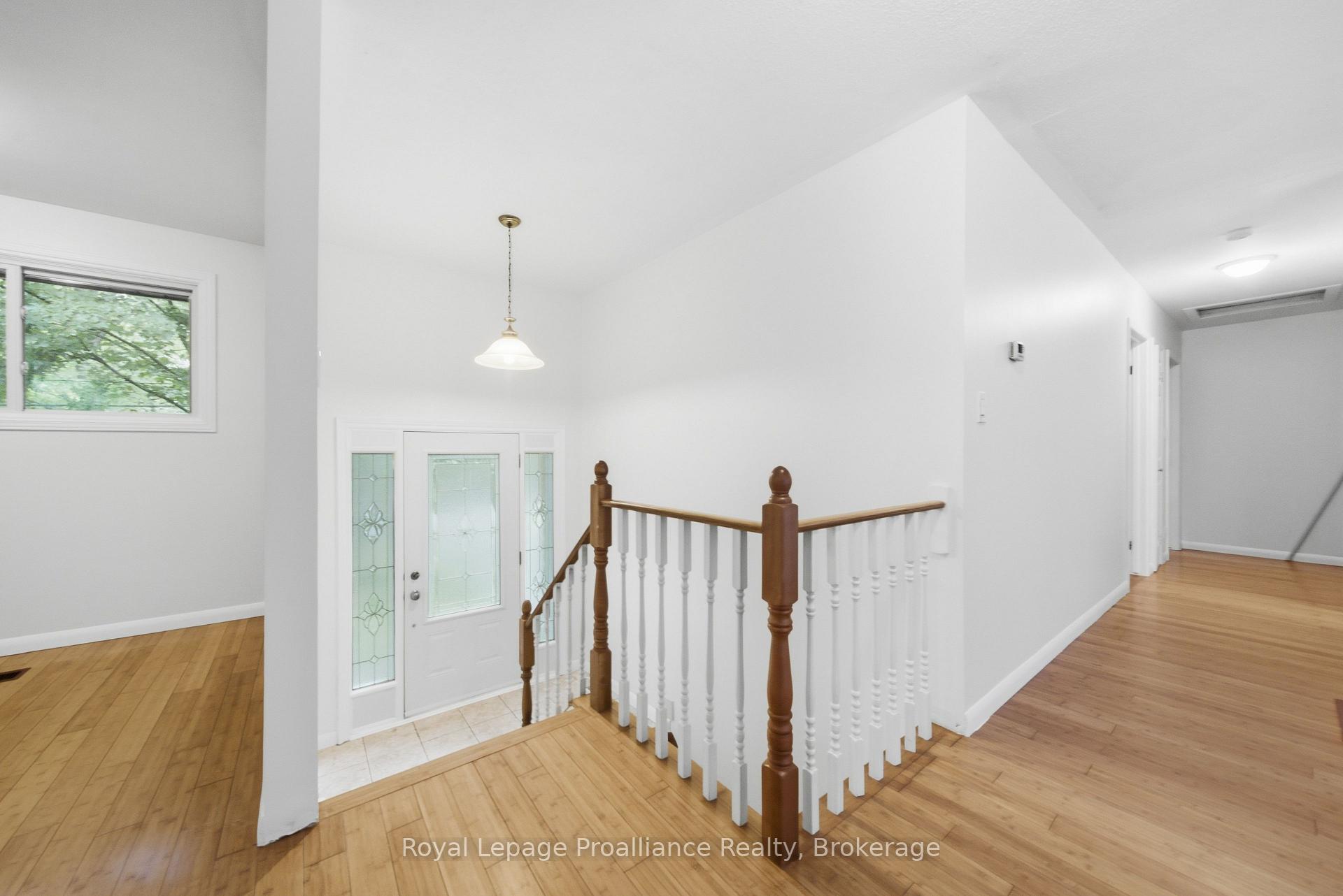 Photo 8 of 156 Pinehill Crescent, Belleville, Thurlow Ward — HOMEH