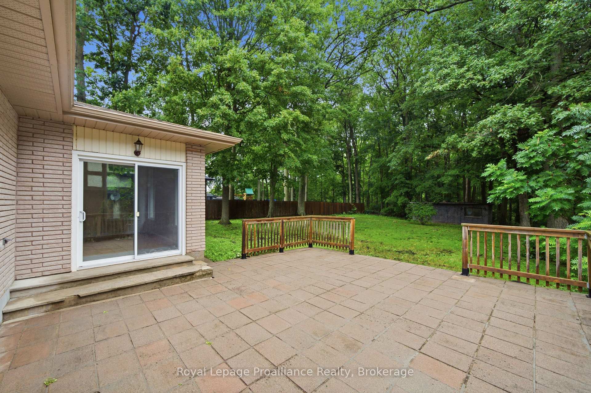 Photo 36 of 156 Pinehill Crescent, Belleville, Thurlow Ward — HOMEH