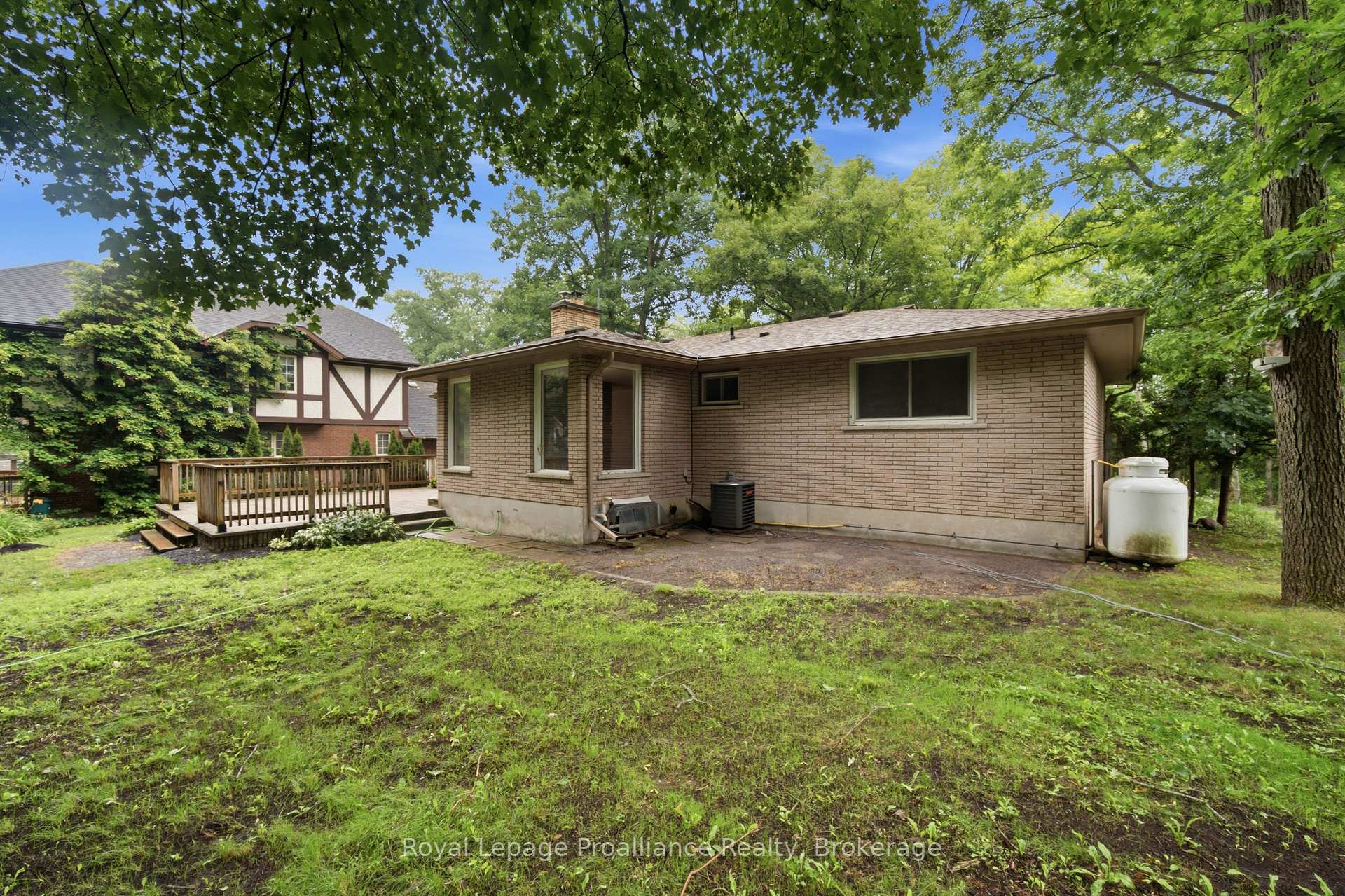 Photo 40 of 156 Pinehill Crescent, Belleville, Thurlow Ward — HOMEH
