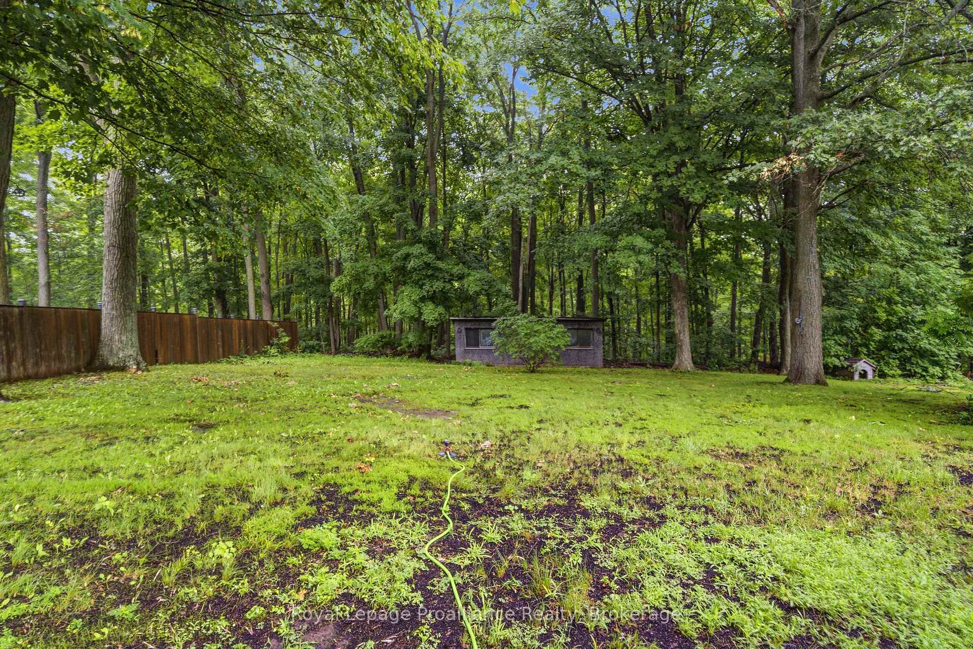 Photo 42 of 156 Pinehill Crescent, Belleville, Thurlow Ward — HOMEH
