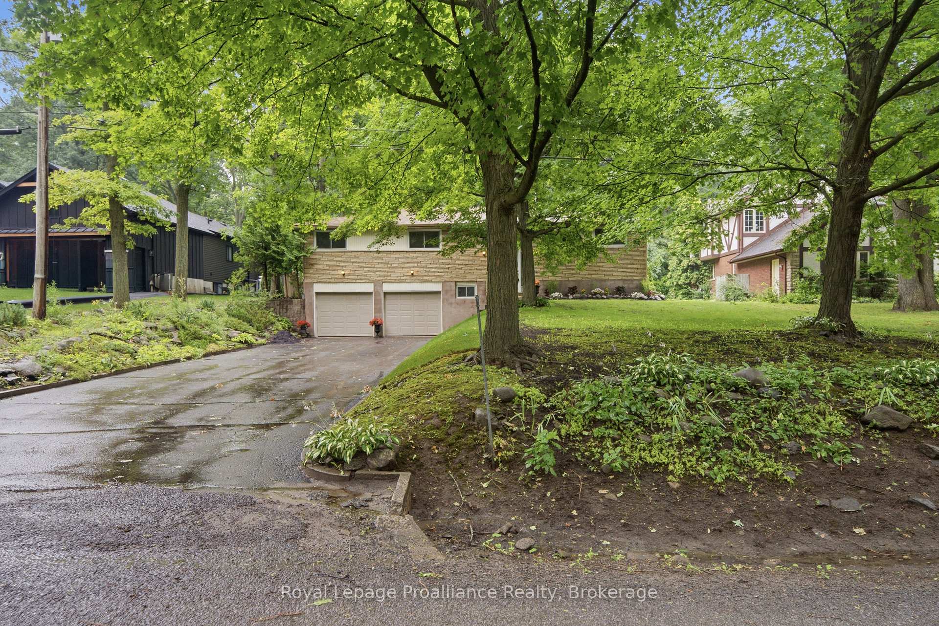 Photo 46 of 156 Pinehill Crescent, Belleville, Thurlow Ward — HOMEH