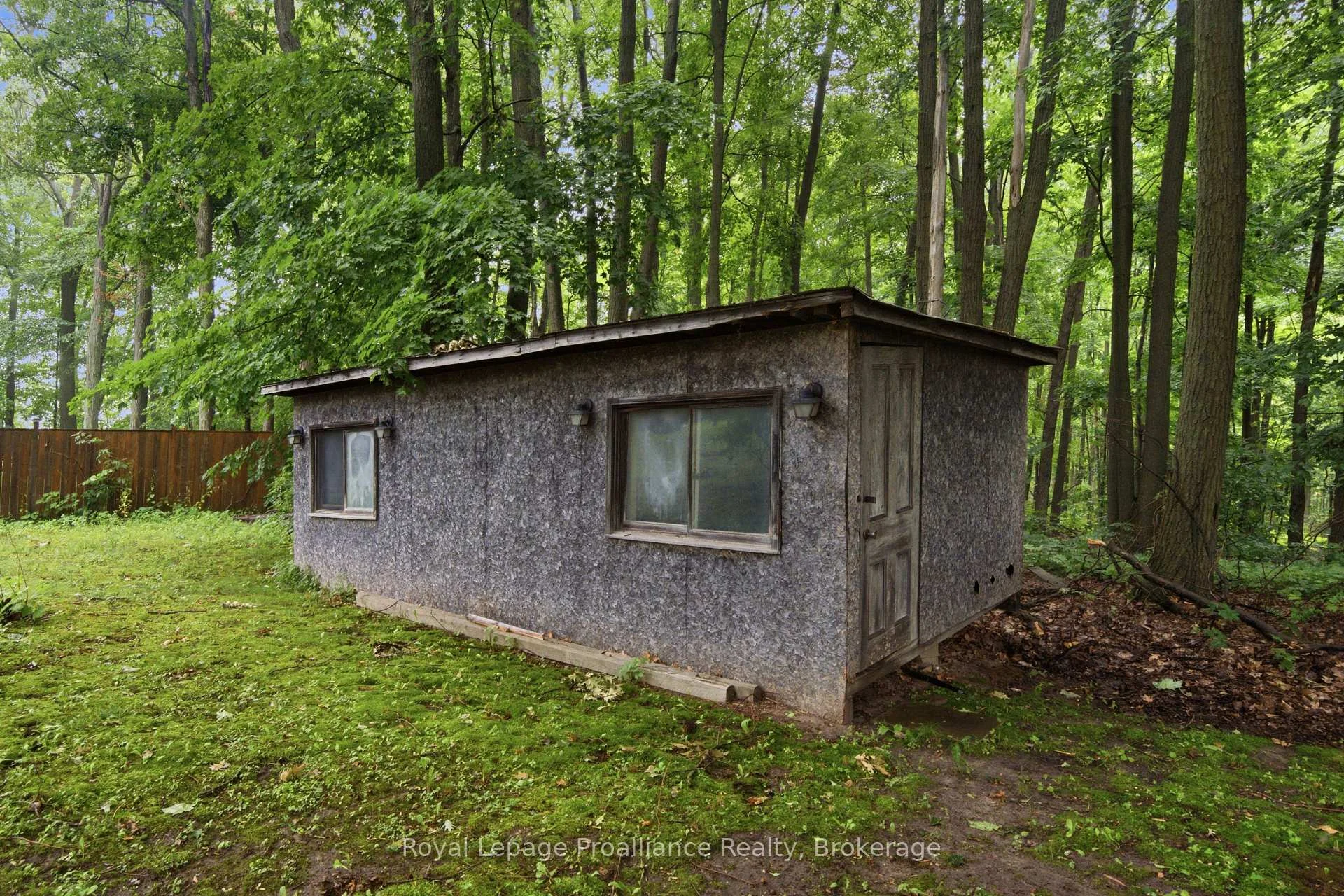 Photo 43 of 156 Pinehill Crescent, Belleville, Thurlow Ward — HOMEH