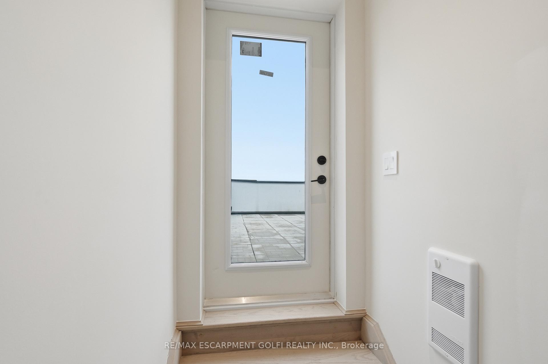 Photo 28 of Unit 409, 123 Maurice Drive, Oakville, Central — HOMEH