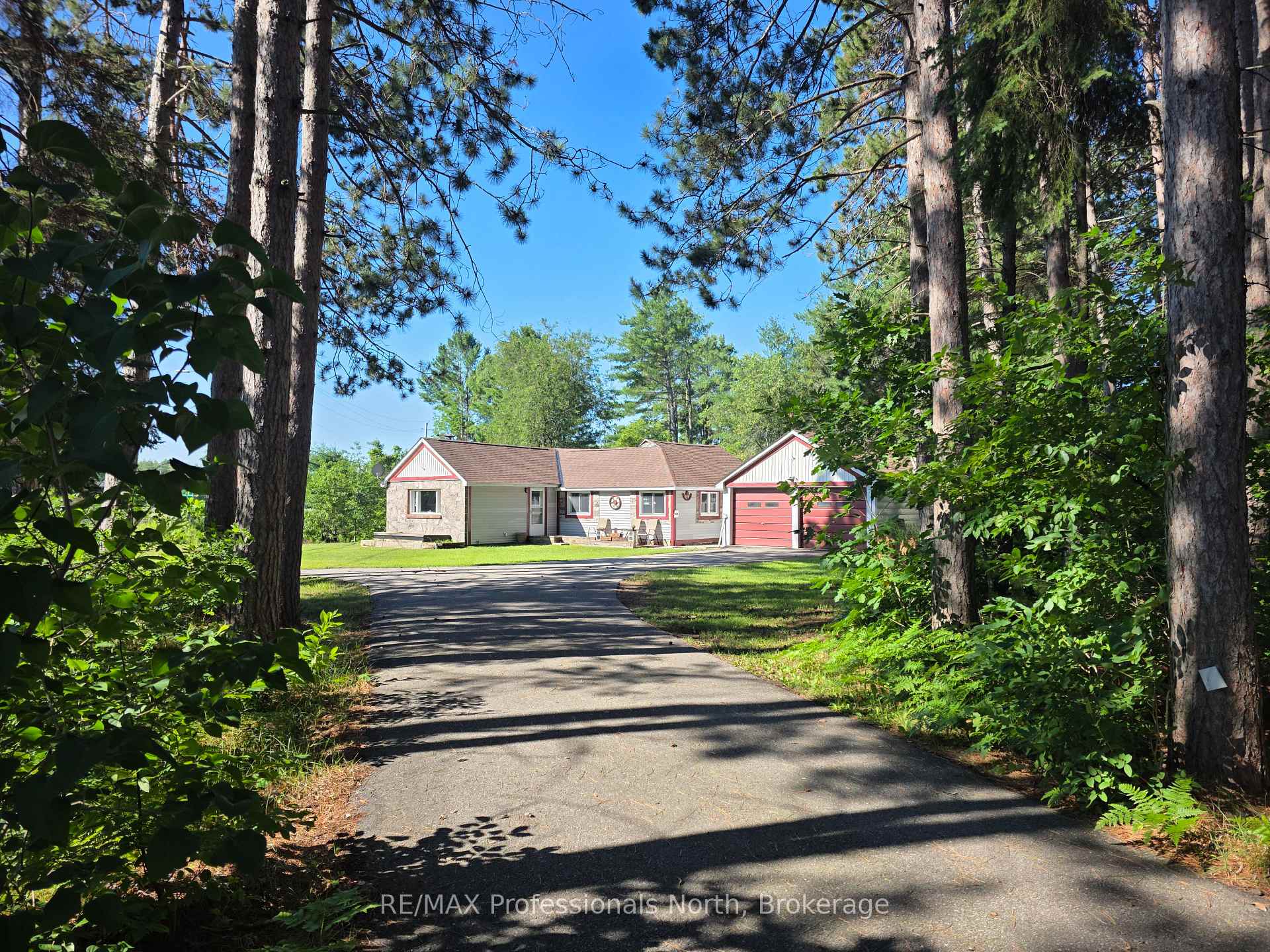 Photo 1 of 1007 West Road, Minden Hills, Minden — HOMEH