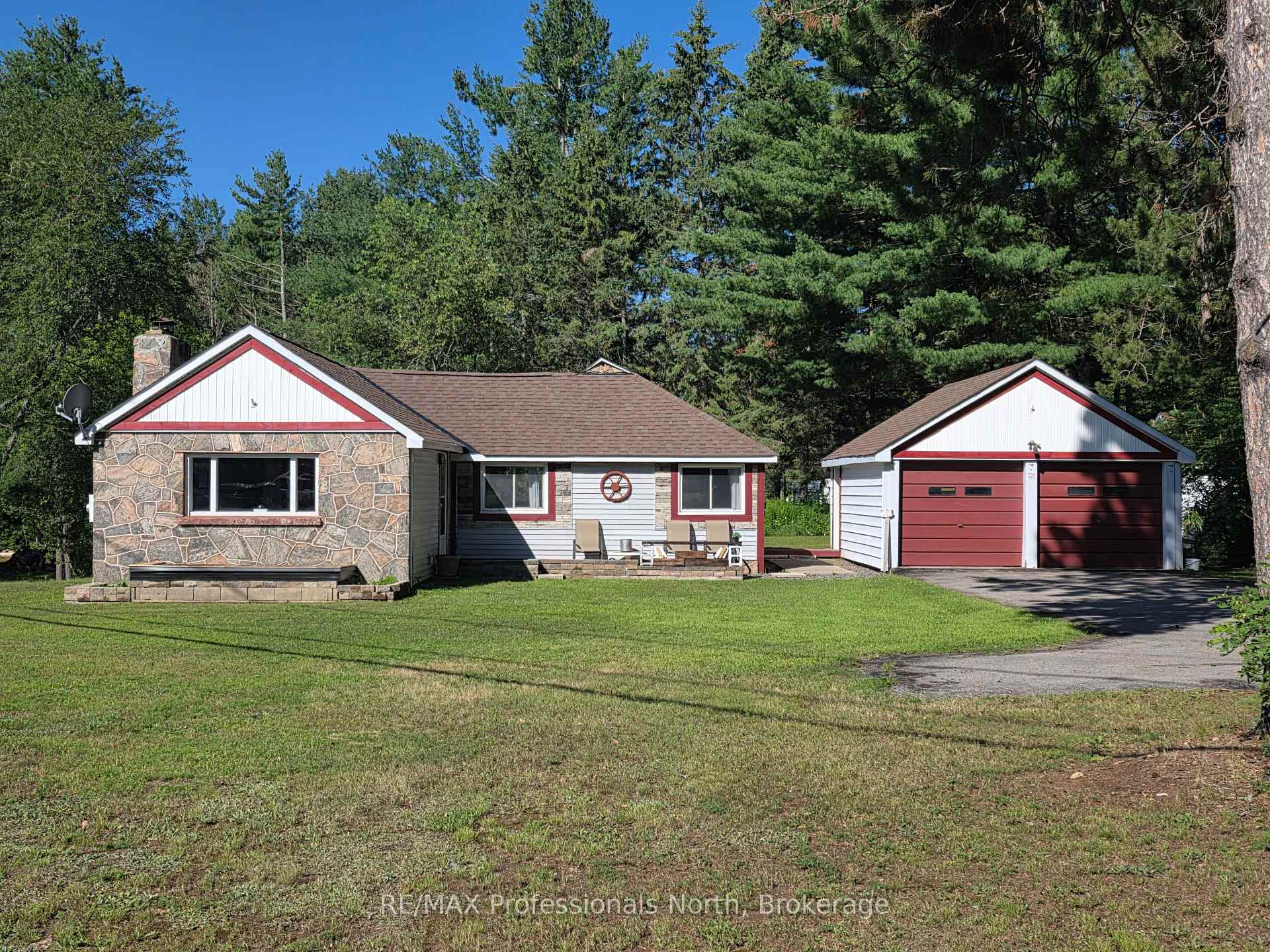Photo 5 of 1007 West Road, Minden Hills, Minden — HOMEH