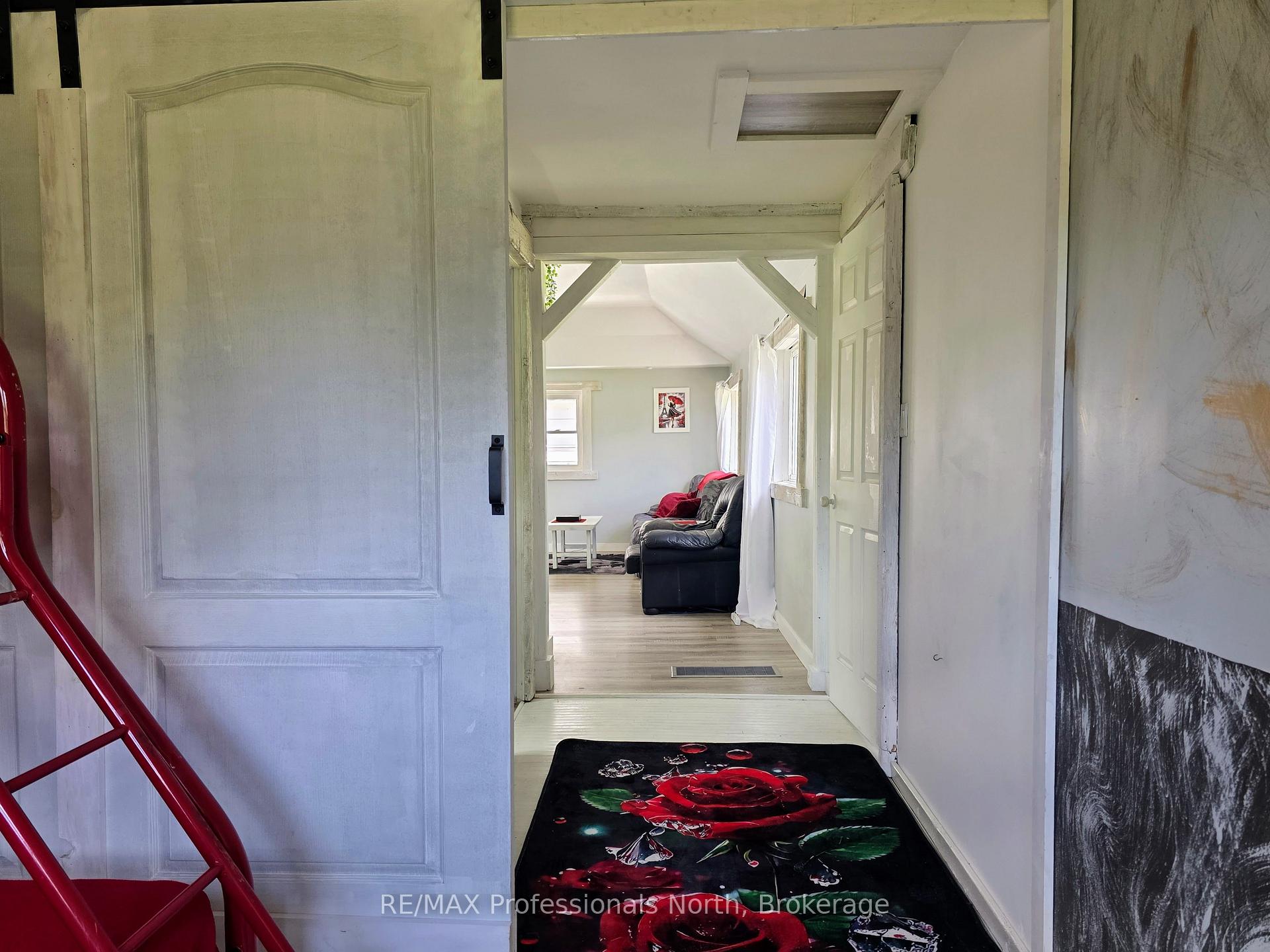 Photo 20 of 1007 West Road, Minden Hills, Minden — HOMEH