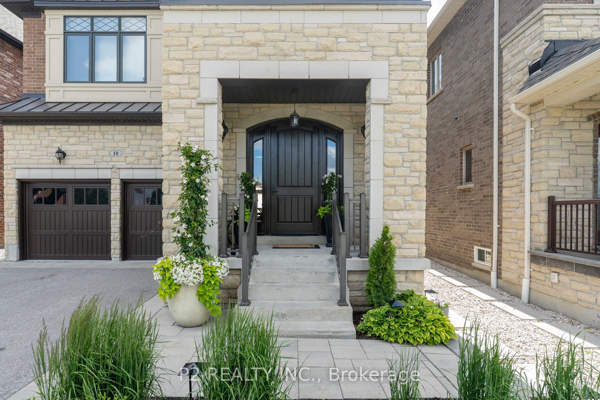 Photo 6 of 10 King Boulevard, King, King City — HOMEH