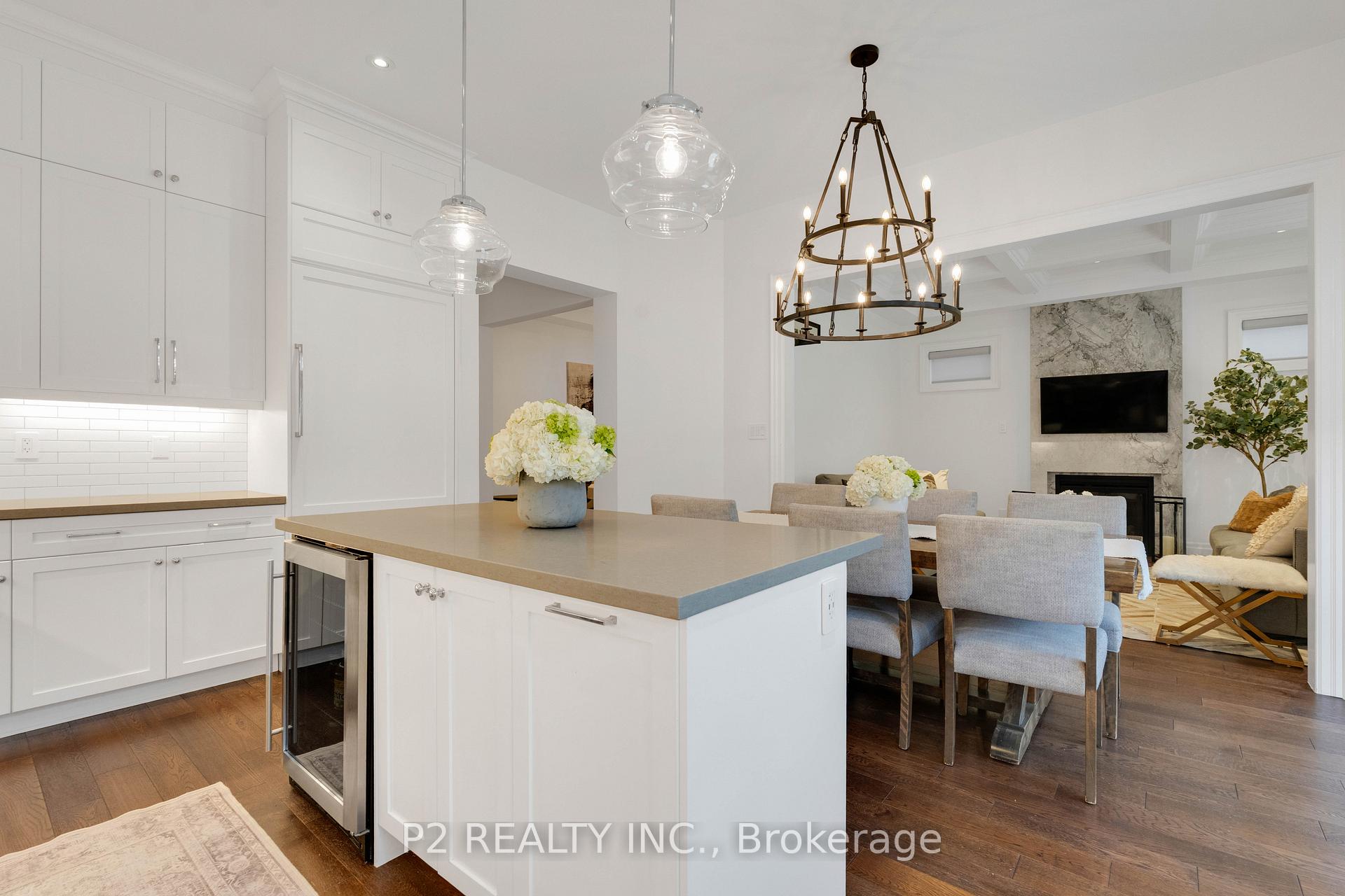 Photo 15 of 10 King Boulevard, King, King City — HOMEH