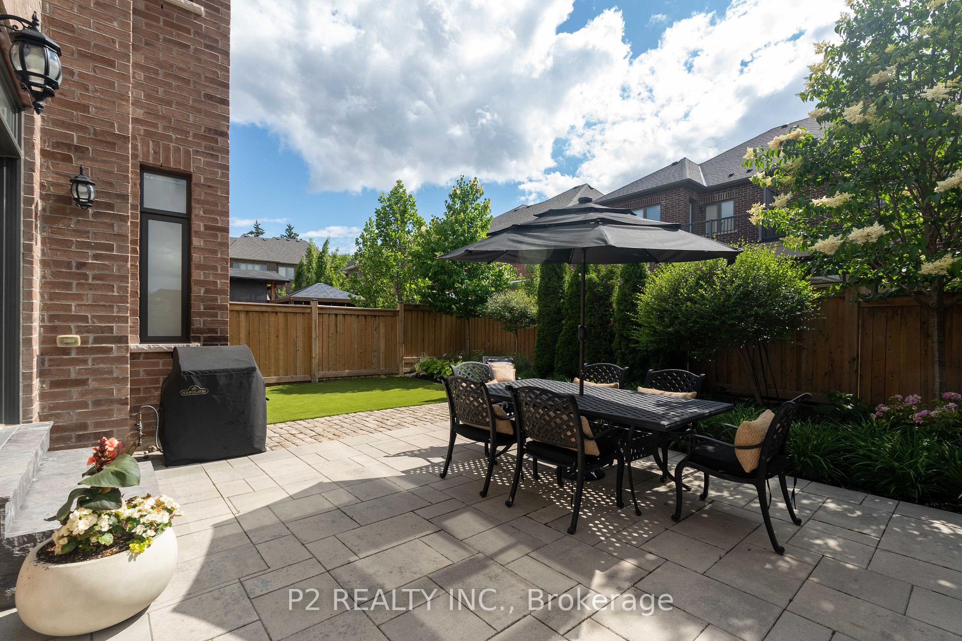 Photo 51 of 10 King Boulevard, King, King City — HOMEH