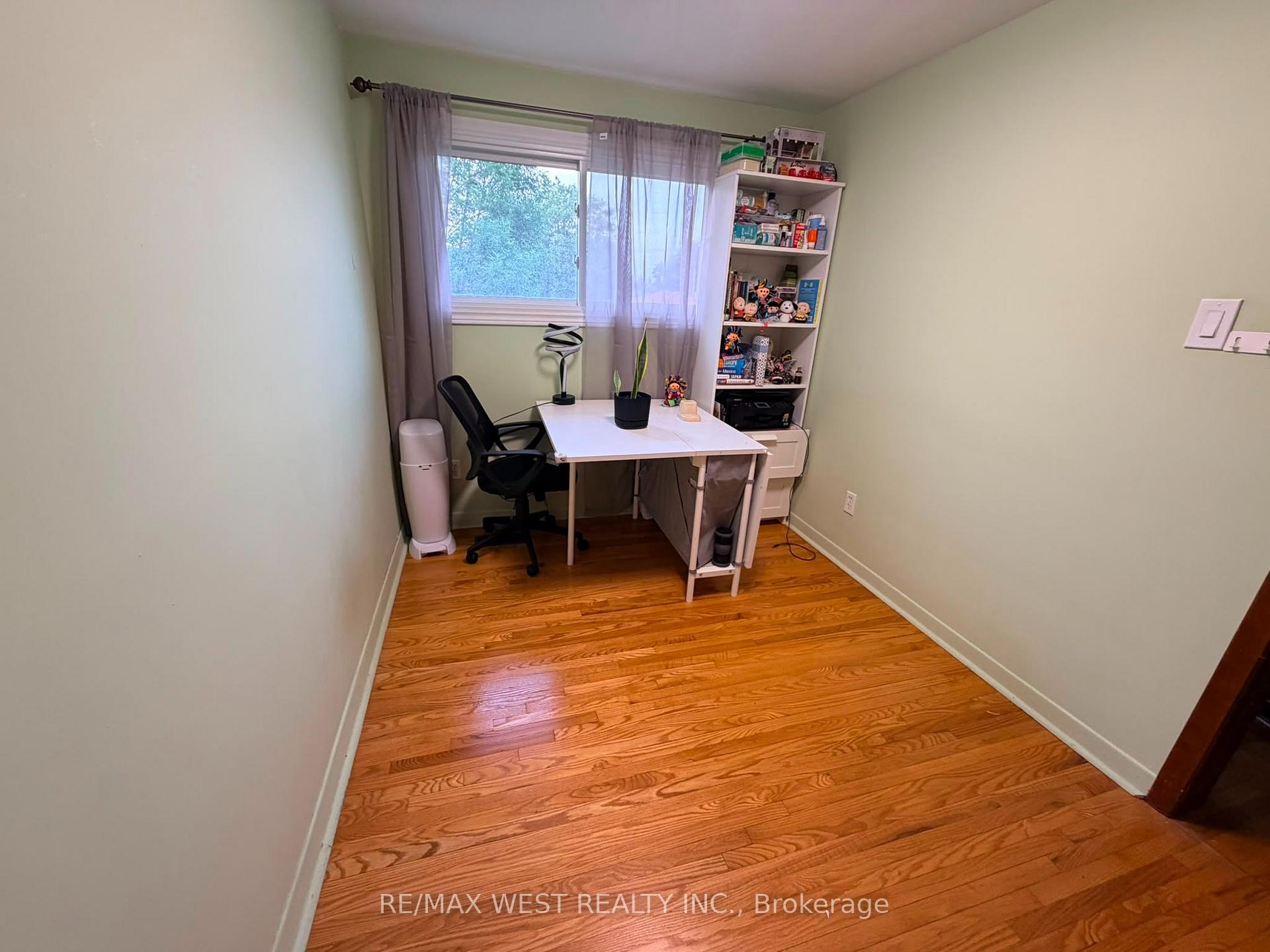 Photo 17 of 1254 Treeland Street, Burlington, Freeman — HOMEH