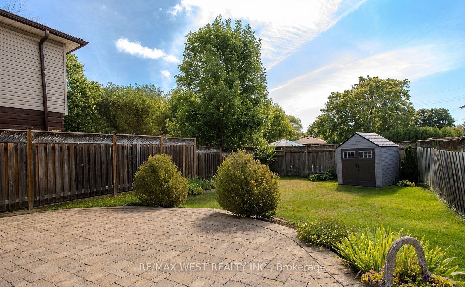 Photo 21 of 1254 Treeland Street, Burlington, Freeman — HOMEH