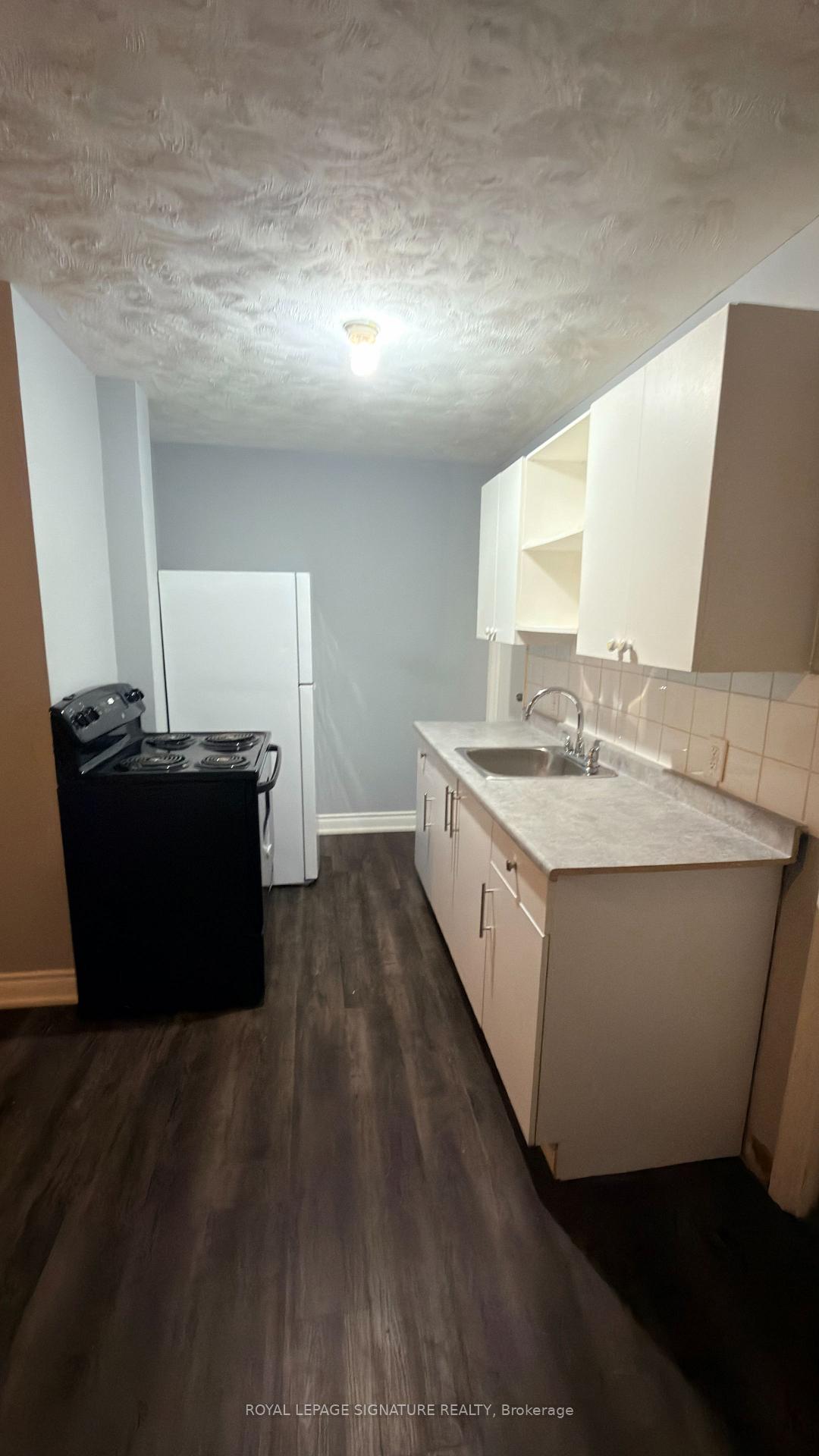 Photo 4 of Unit 7, 92 Wolfe Street, Oshawa, Lakeview — HOMEH