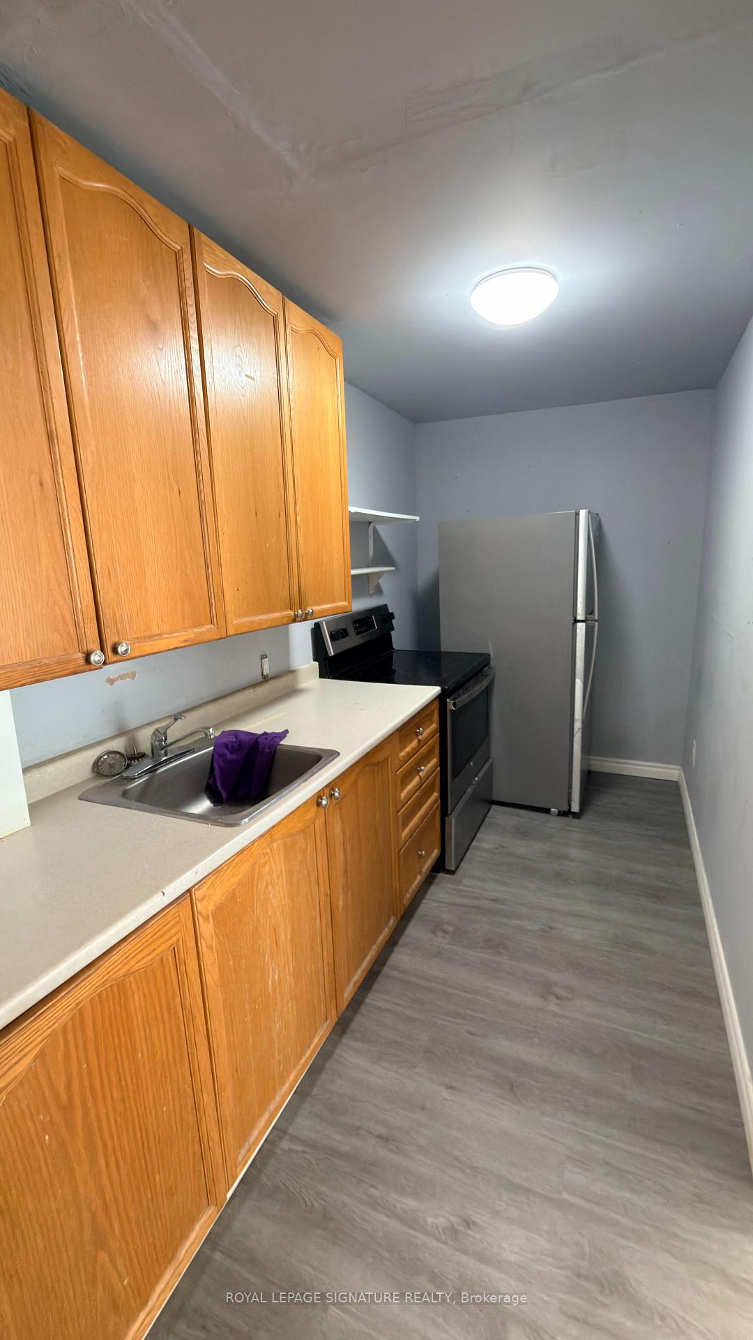 Photo 6 of Unit 1A, 92 Wolfe Street, Oshawa, Lakeview — HOMEH