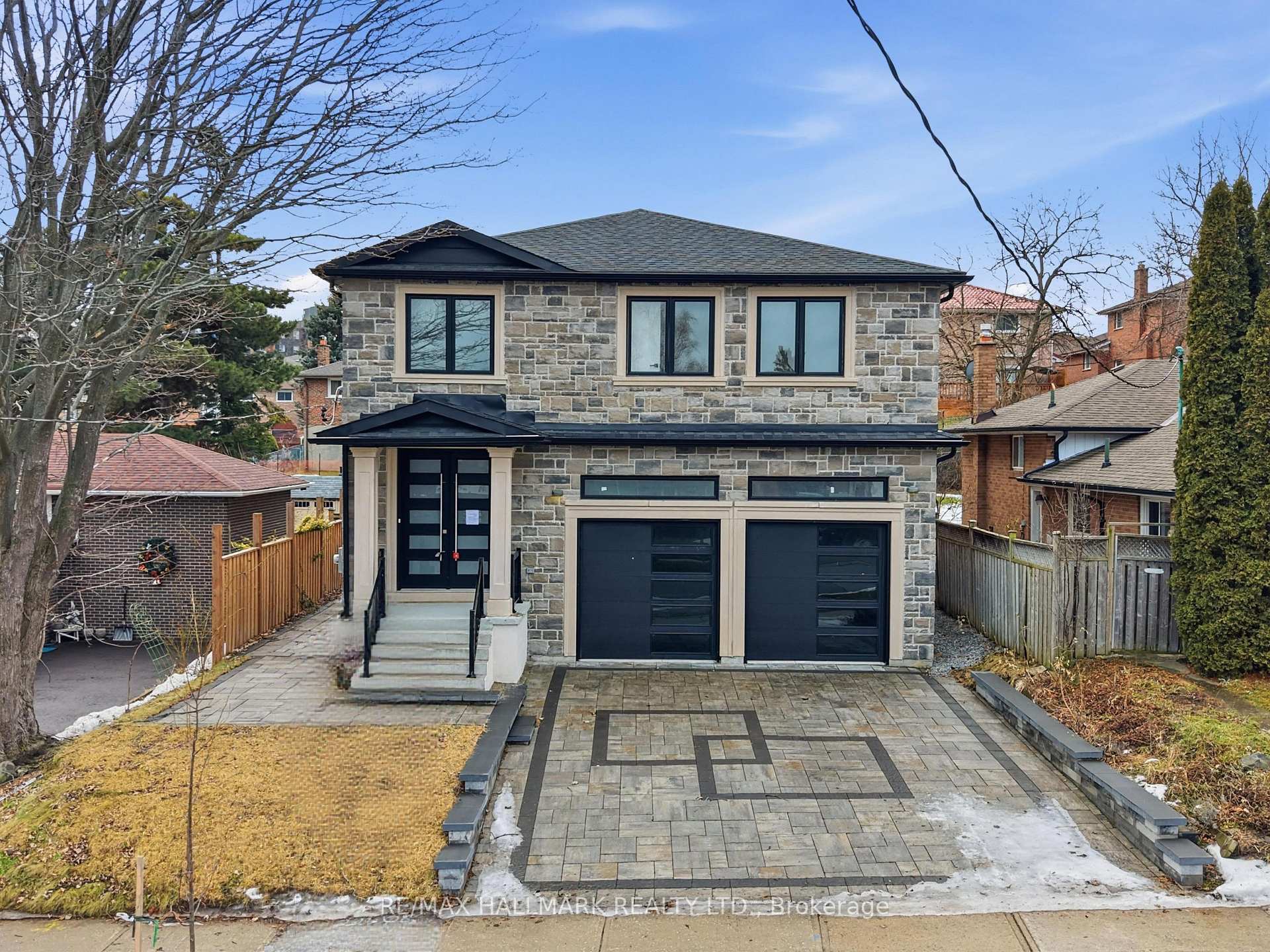 Photo 3 of 49 Greendowns Drive, Scarborough, Scarborough Village — HOMEH