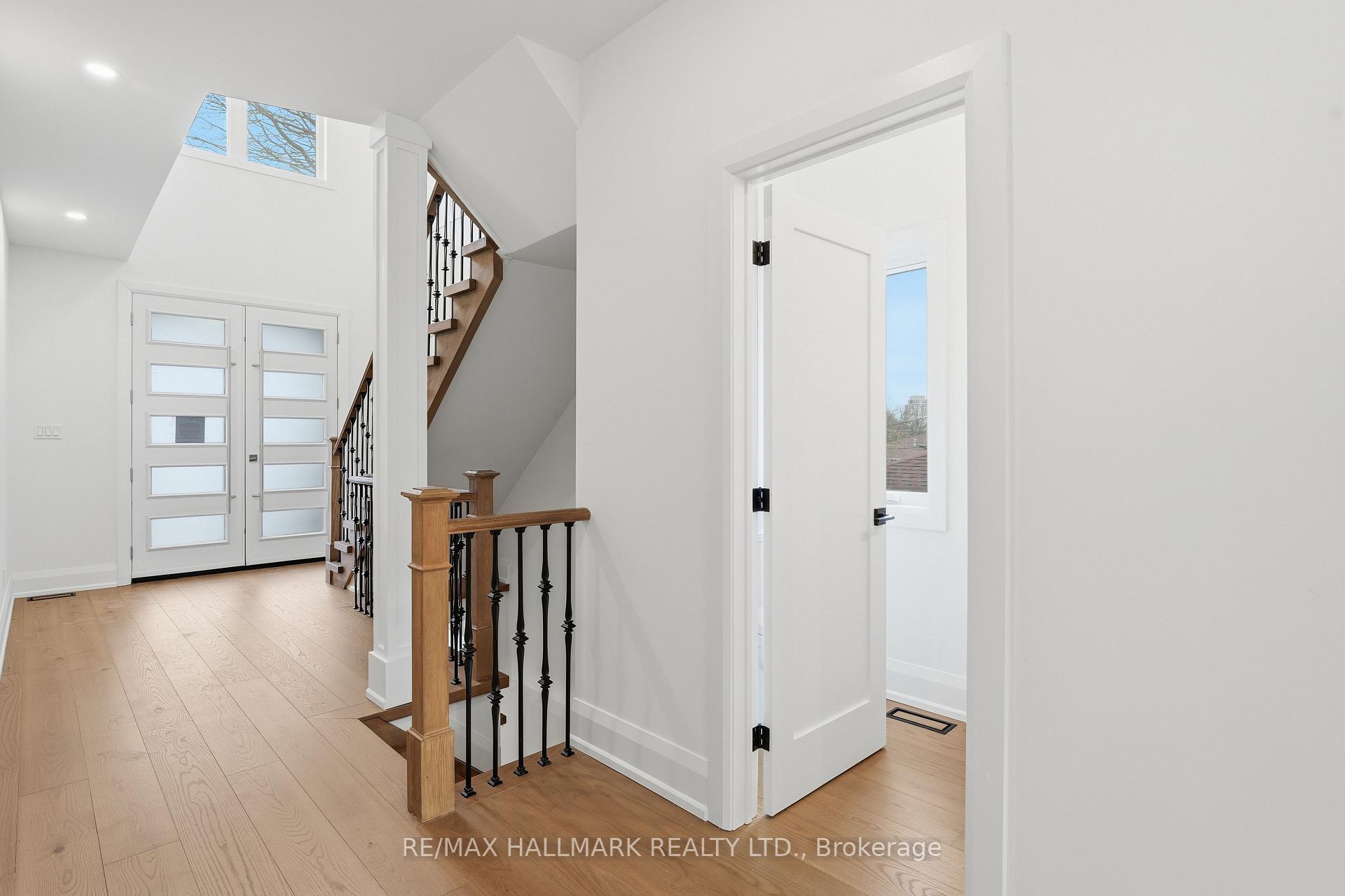 Photo 6 of 49 Greendowns Drive, Scarborough, Scarborough Village — HOMEH