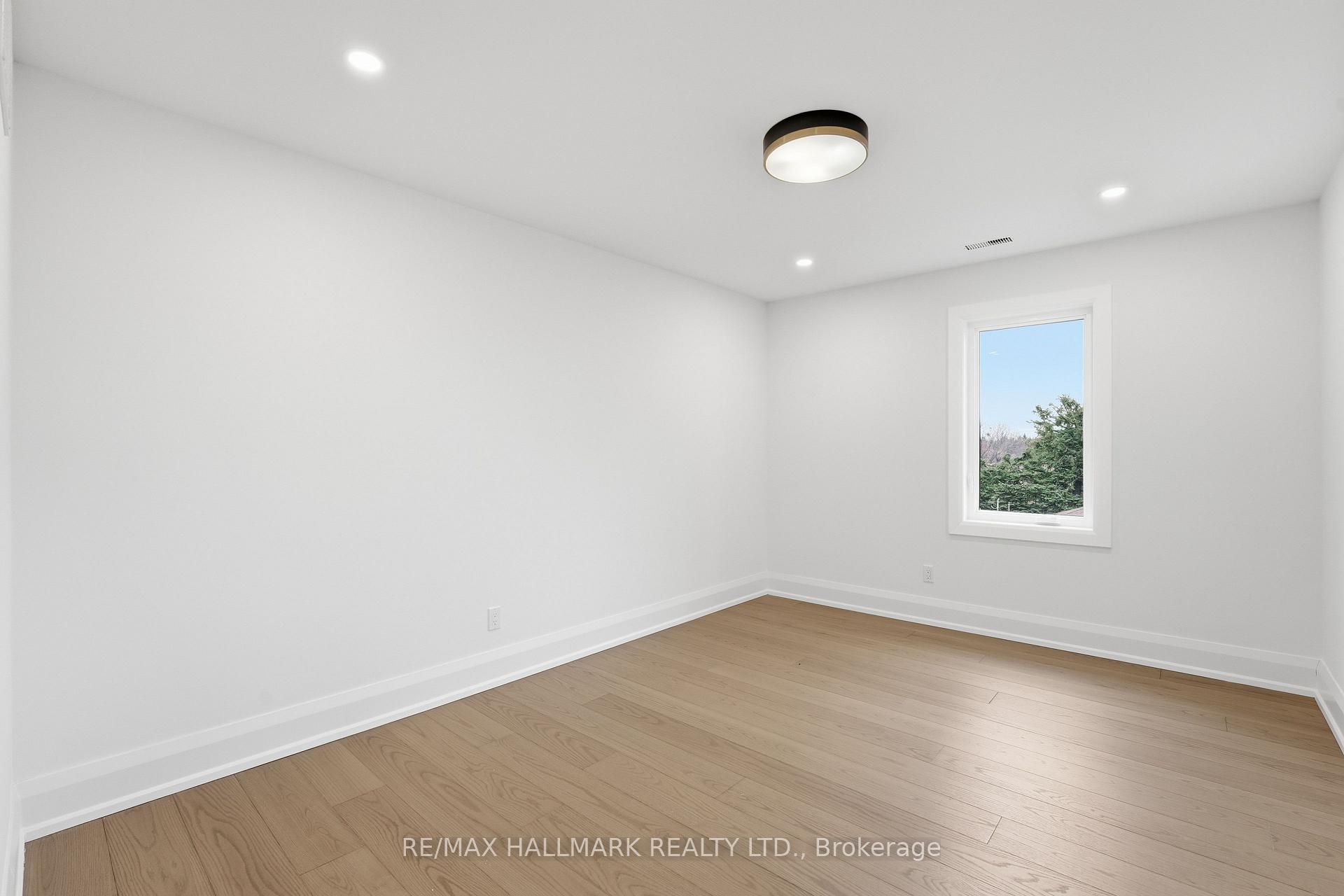 Photo 18 of 49 Greendowns Drive, Scarborough, Scarborough Village — HOMEH