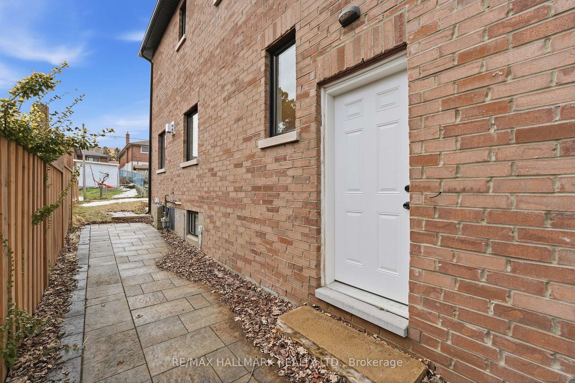 Photo 34 of 49 Greendowns Drive, Scarborough, Scarborough Village — HOMEH