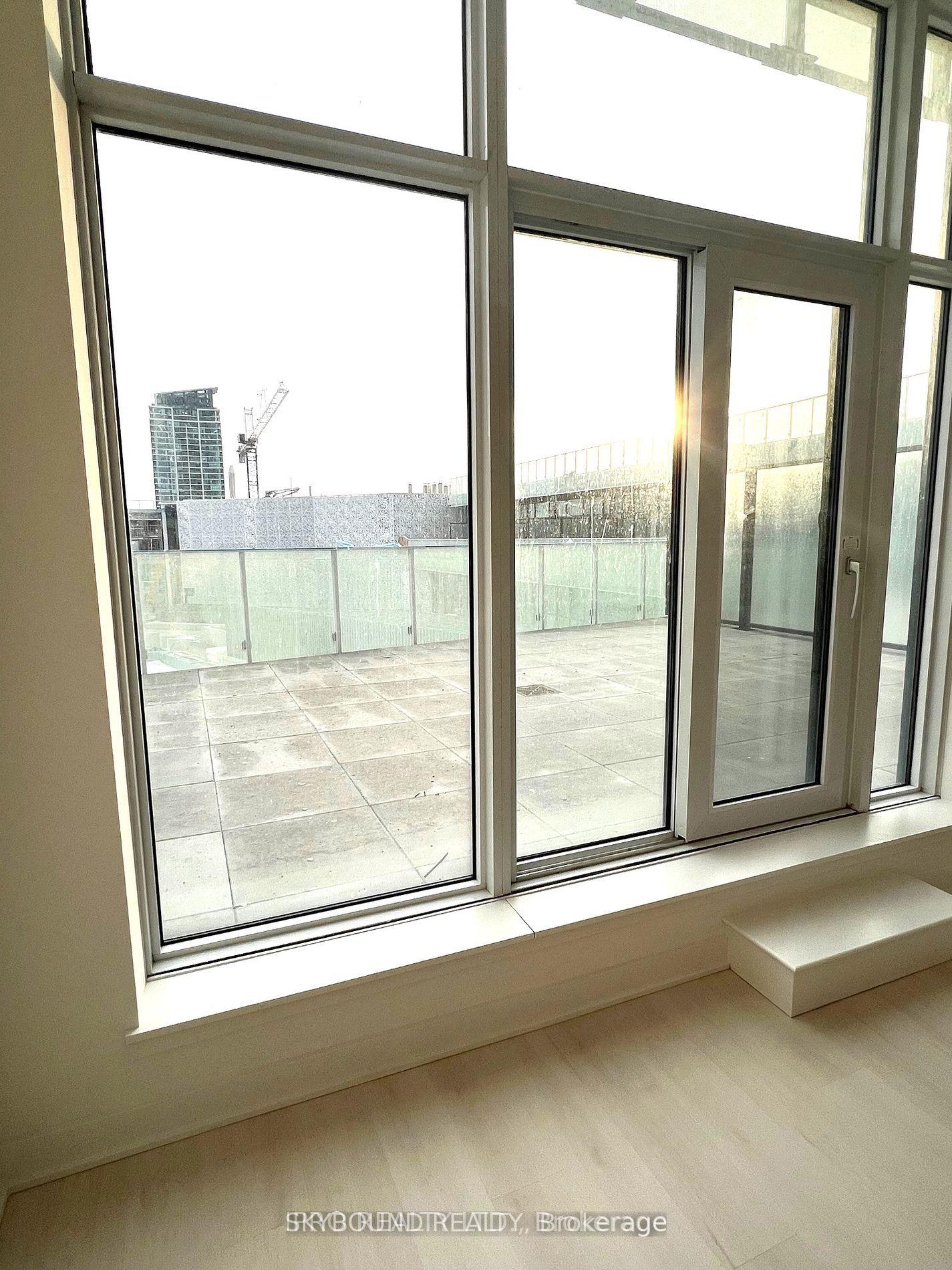 Photo 6 of Unit 529, 3900 Confederation Parkway, Mississauga, City Centre — HOMEH
