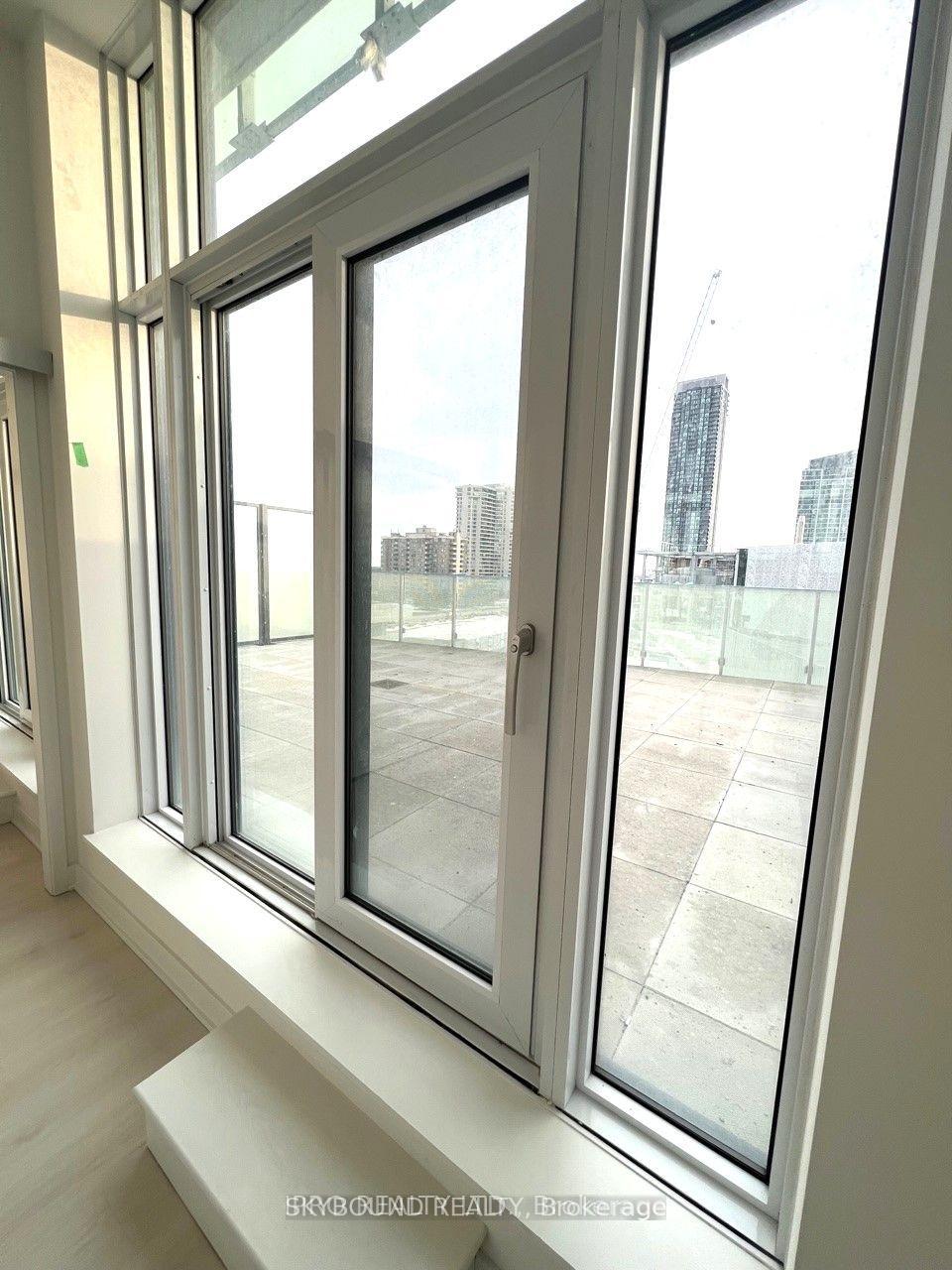 Photo 9 of Unit 529, 3900 Confederation Parkway, Mississauga, City Centre — HOMEH