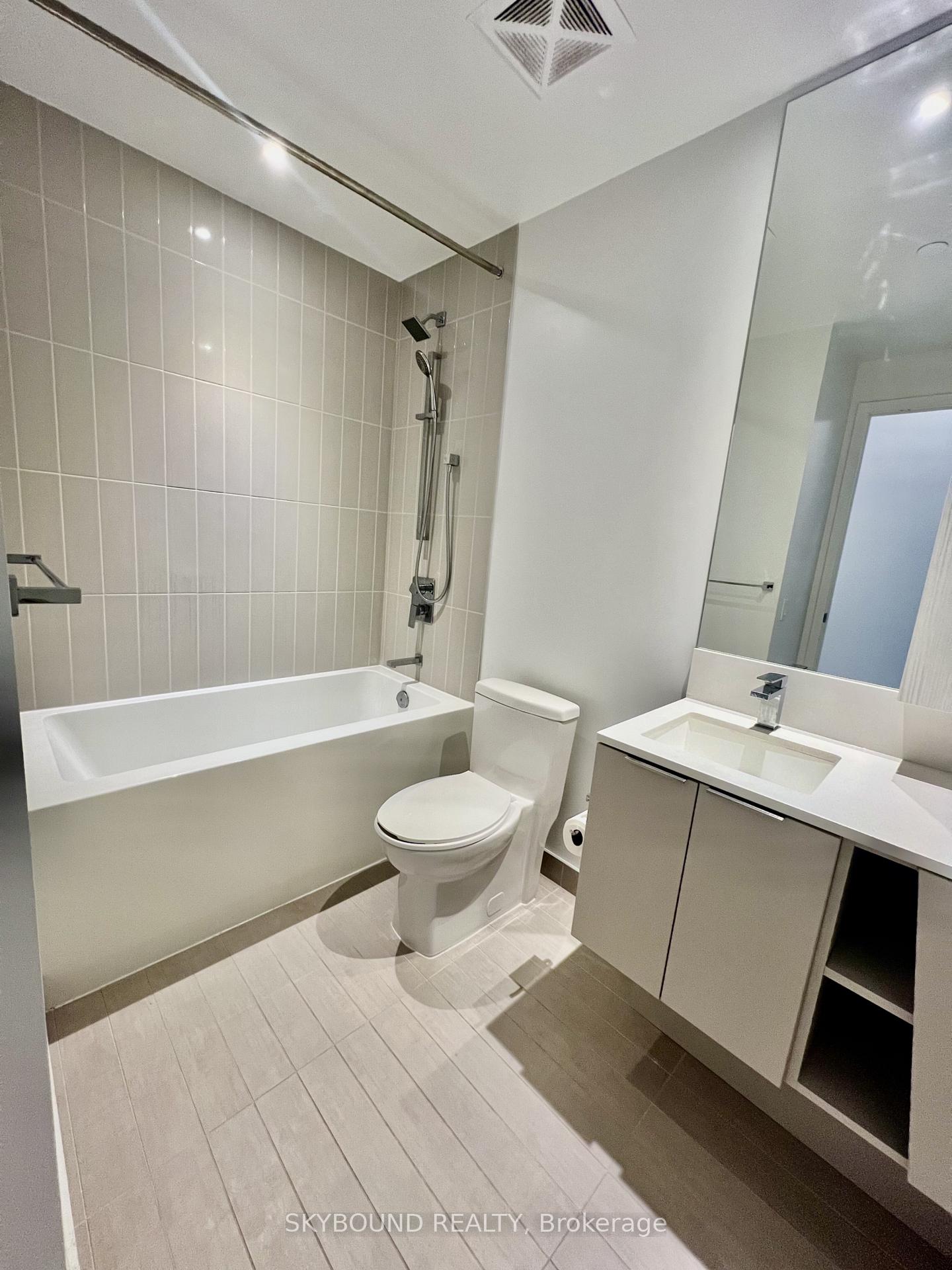 Photo 17 of Unit 529, 3900 Confederation Parkway, Mississauga, City Centre — HOMEH