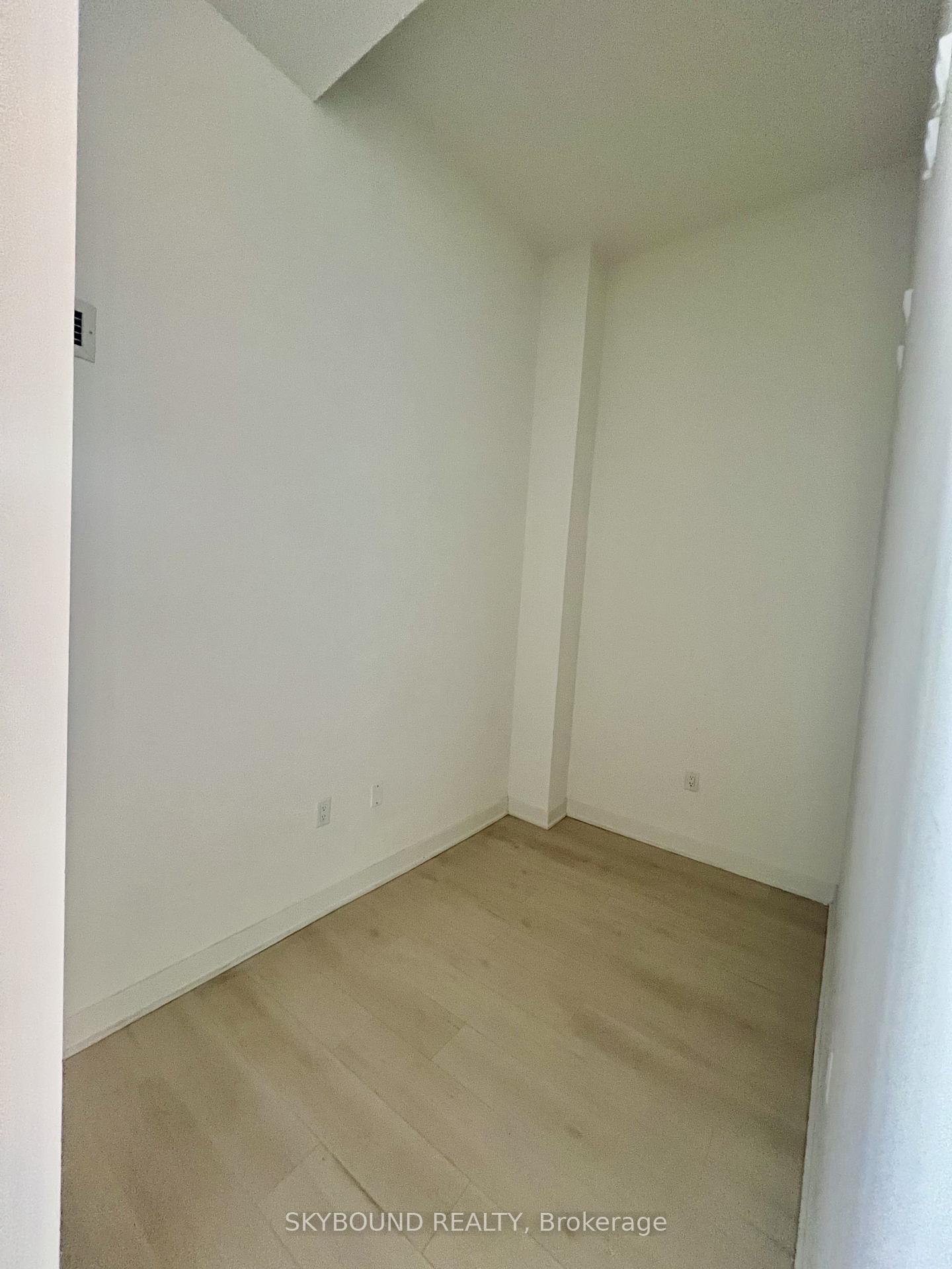 Photo 30 of Unit 529, 3900 Confederation Parkway, Mississauga, City Centre — HOMEH