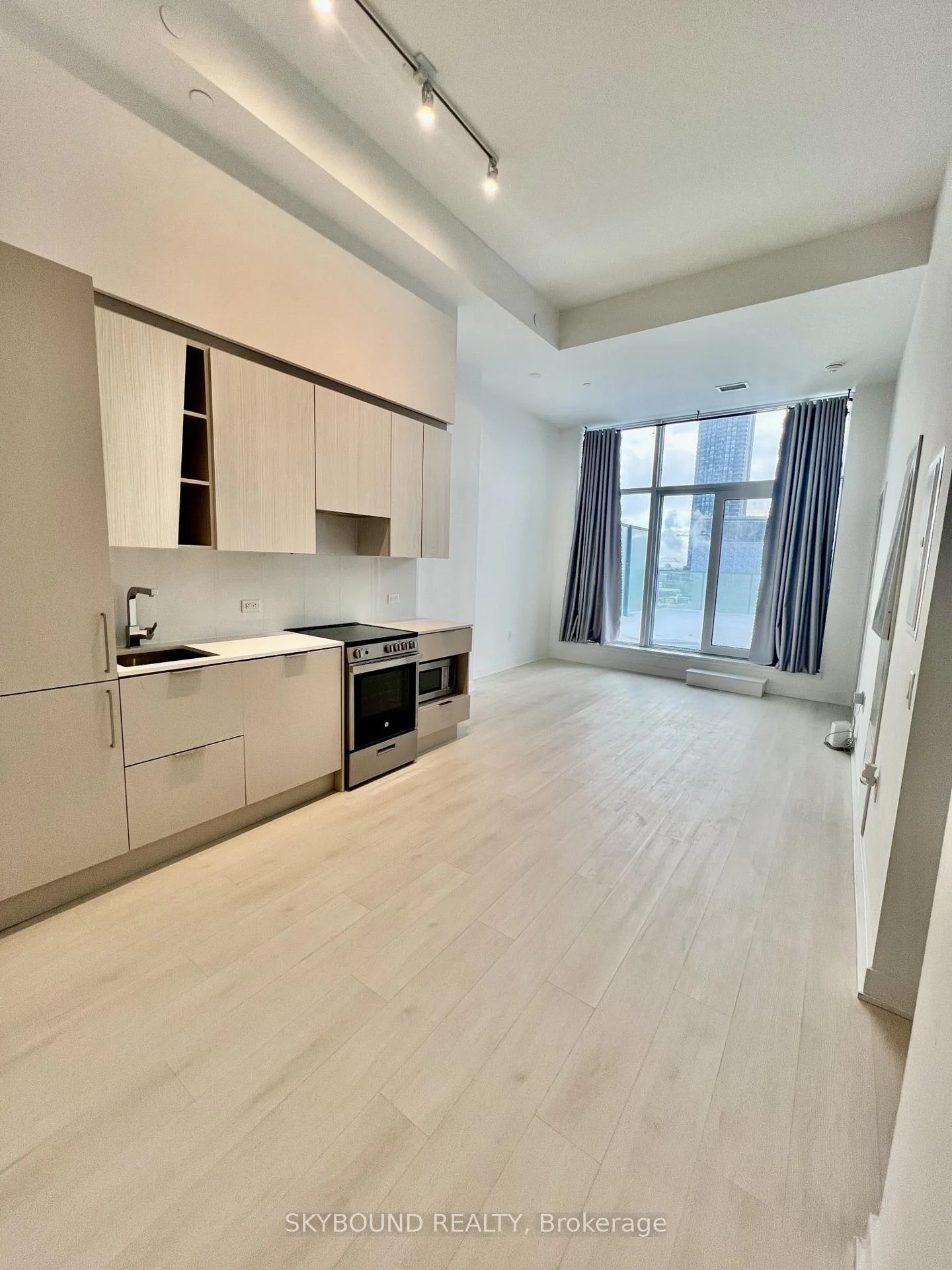 Photo 28 of Unit 529, 3900 Confederation Parkway, Mississauga, City Centre — HOMEH