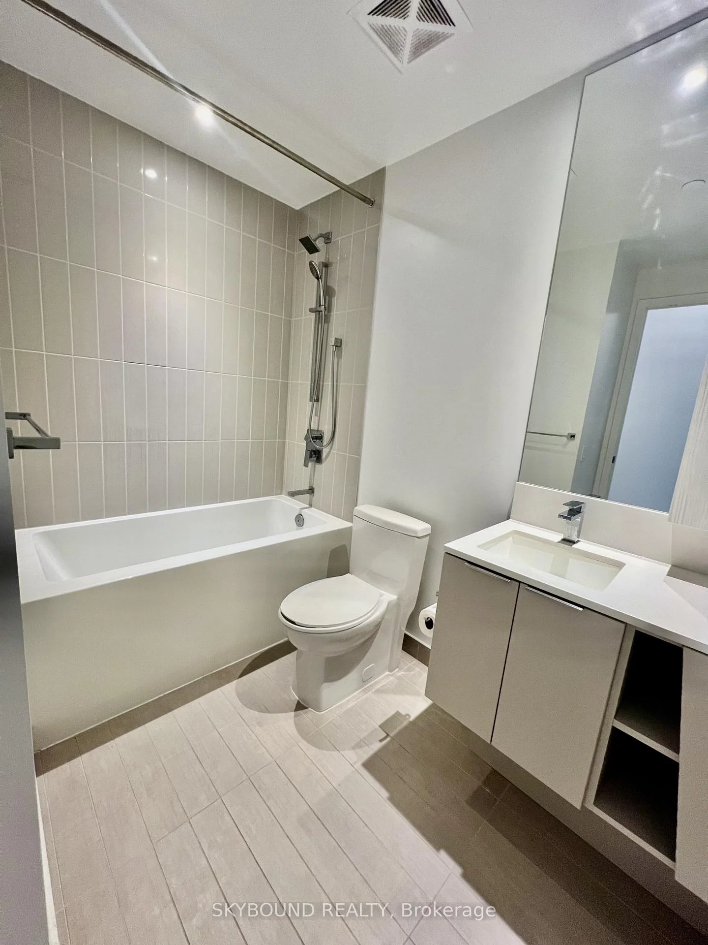 Photo 29 of Unit 529, 3900 Confederation Parkway, Mississauga, City Centre — HOMEH