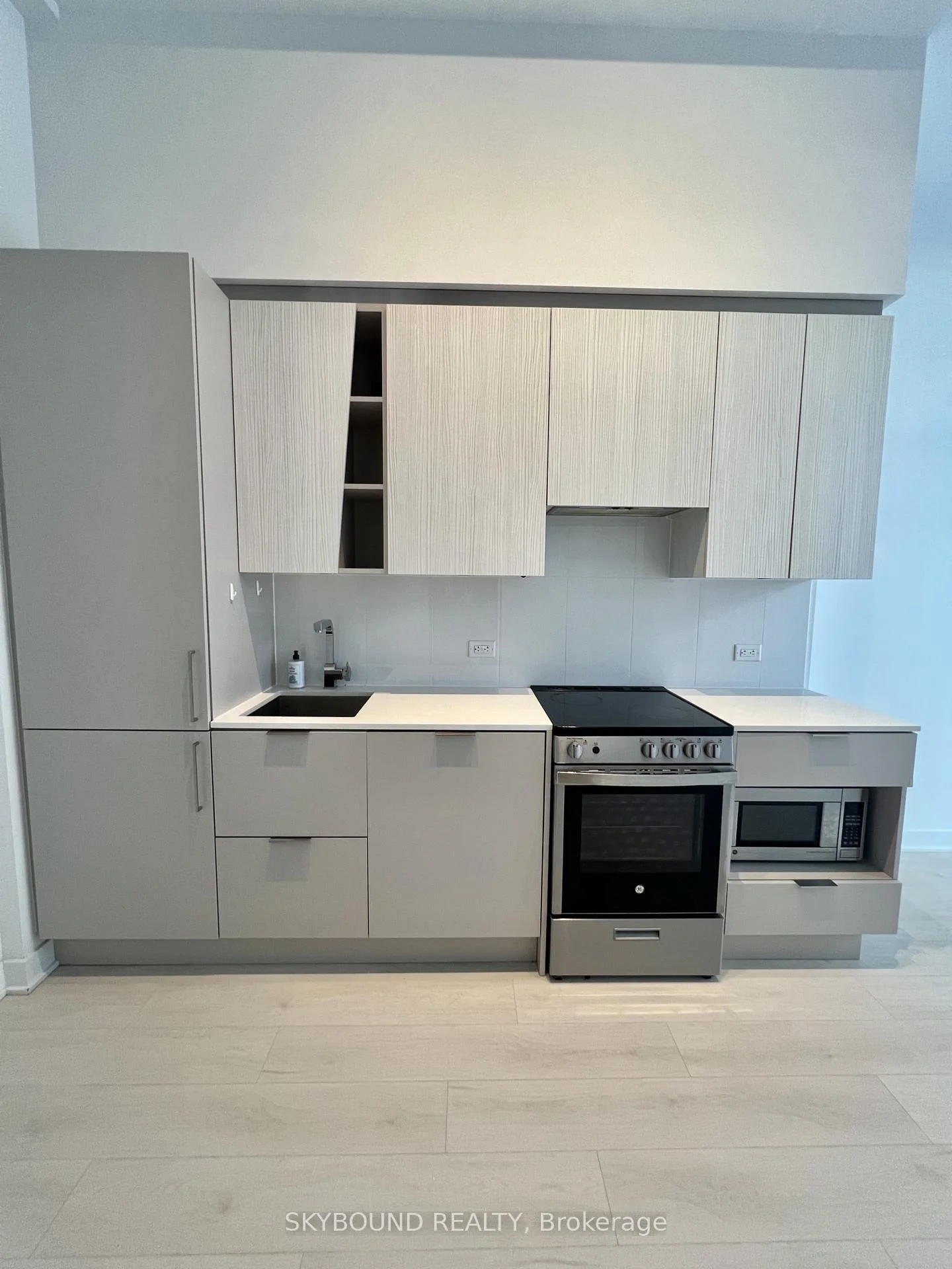 Photo 32 of Unit 529, 3900 Confederation Parkway, Mississauga, City Centre — HOMEH