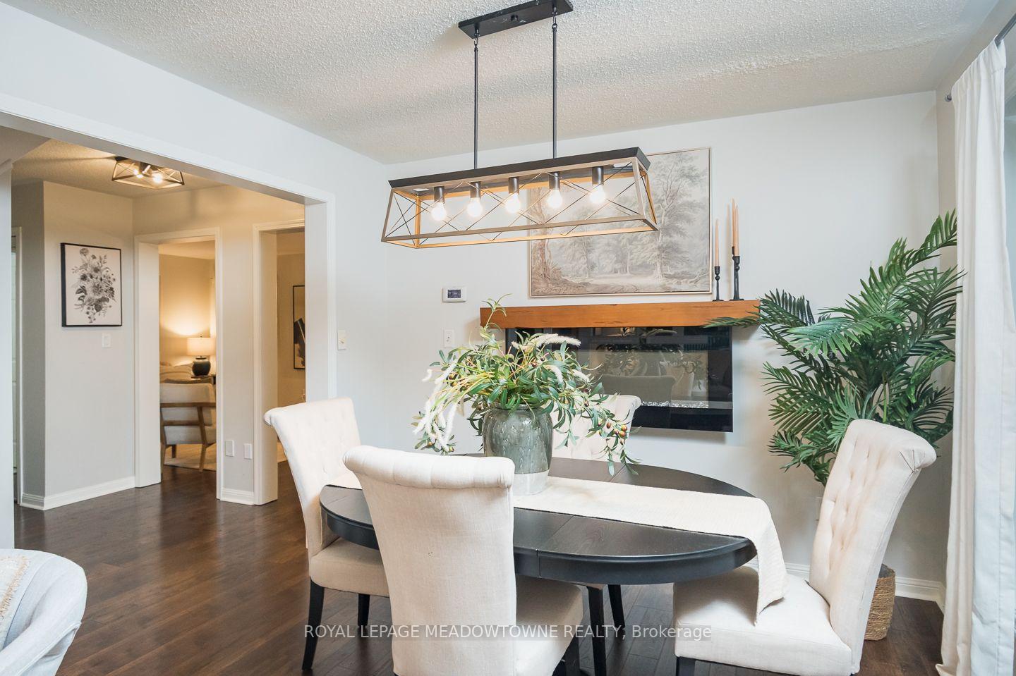 Photo 9 of 624 Marley Crescent, Milton, Beaty — HOMEH