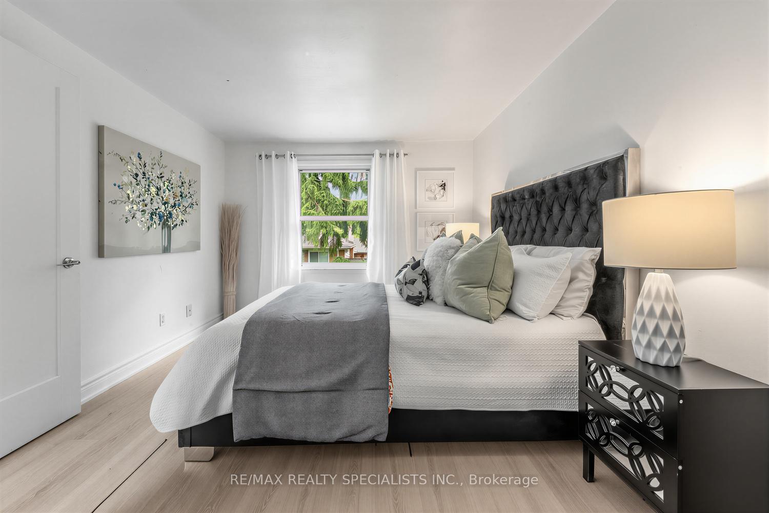 Photo 18 of Unit 7, 405 Hyacinthe Boulevard, Mississauga, Mississauga Valleys — HOMEH