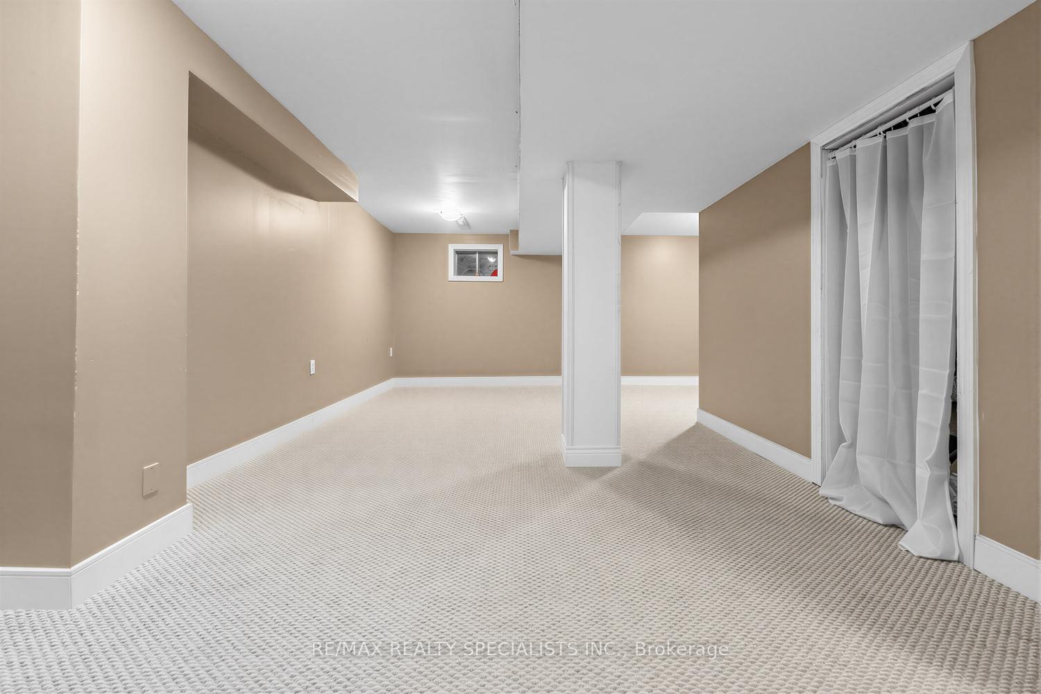 Photo 25 of Unit 7, 405 Hyacinthe Boulevard, Mississauga, Mississauga Valleys — HOMEH