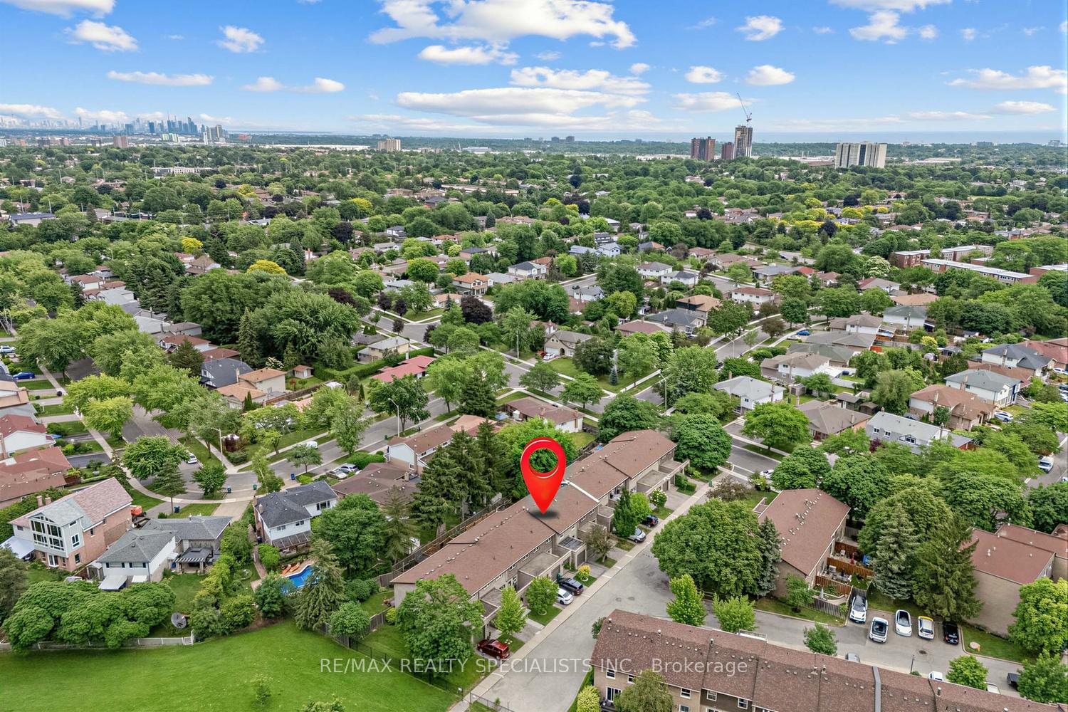 Photo 36 of Unit 7, 405 Hyacinthe Boulevard, Mississauga, Mississauga Valleys — HOMEH