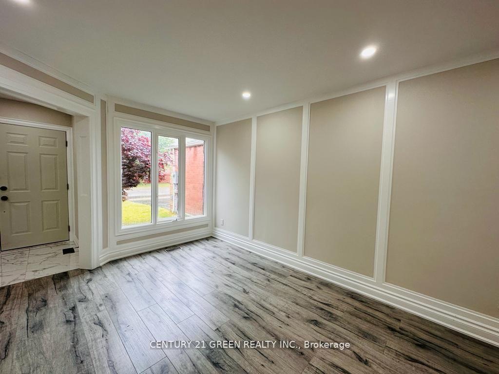 Photo 3 of 24 Sullivan Drive, Ajax, Central — HOMEH