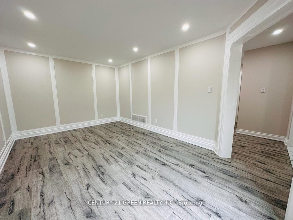 Photo 4 of 24 Sullivan Drive, Ajax, Central — HOMEH
