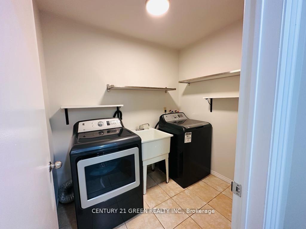 Photo 10 of 24 Sullivan Drive, Ajax, Central — HOMEH